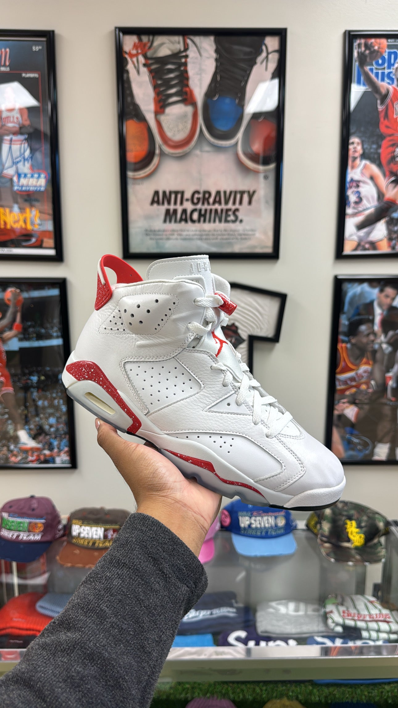 Jordan 6 Retro “Red Oreo” (Sz 10)