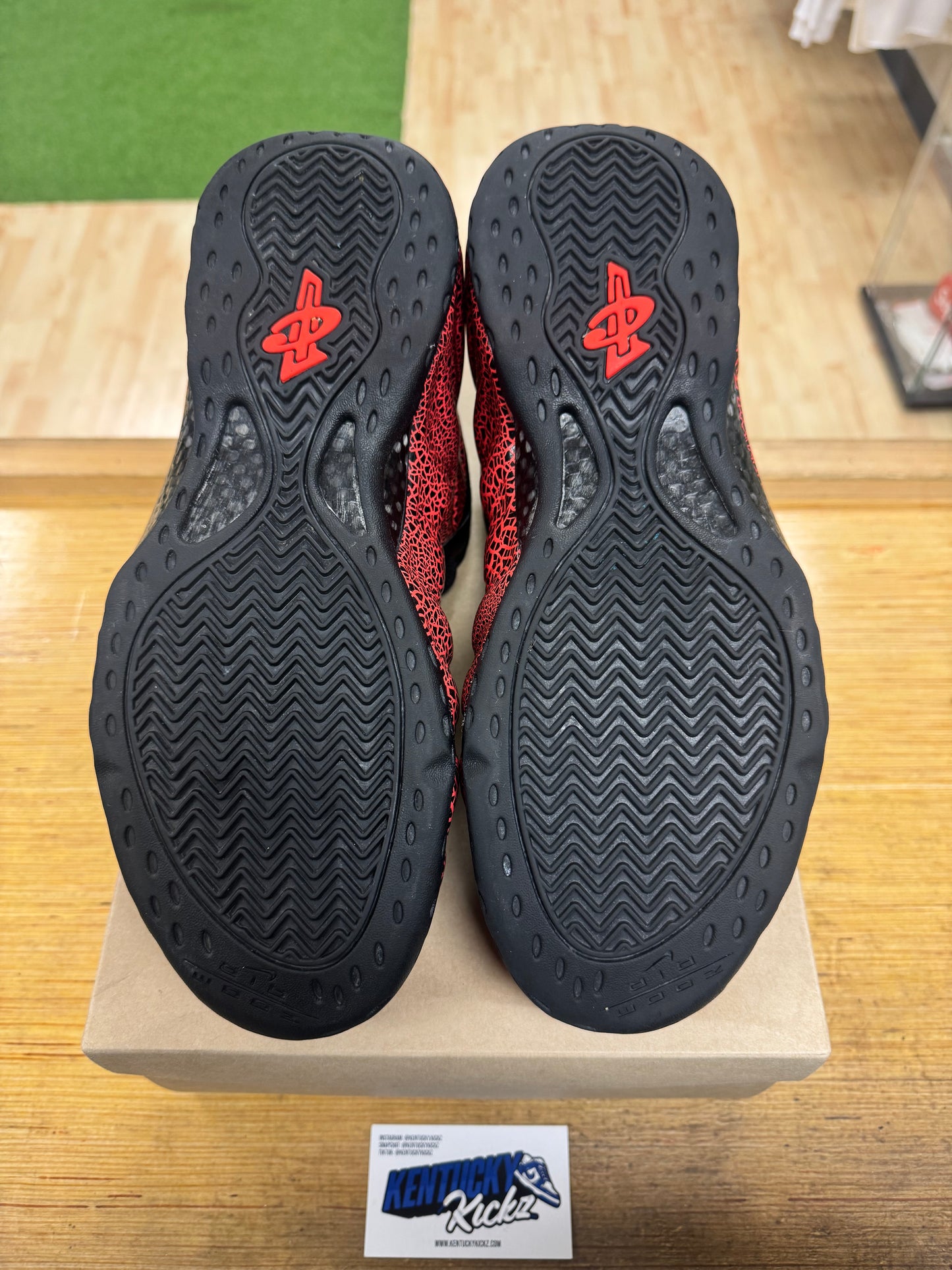 Air Foamposite “Cracked Lava” (Sz 13)