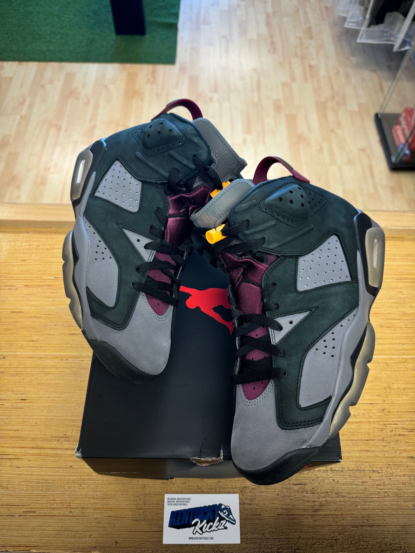 Jordan 6 Retro “Bordeaux” (Sz 10.5) (USED)