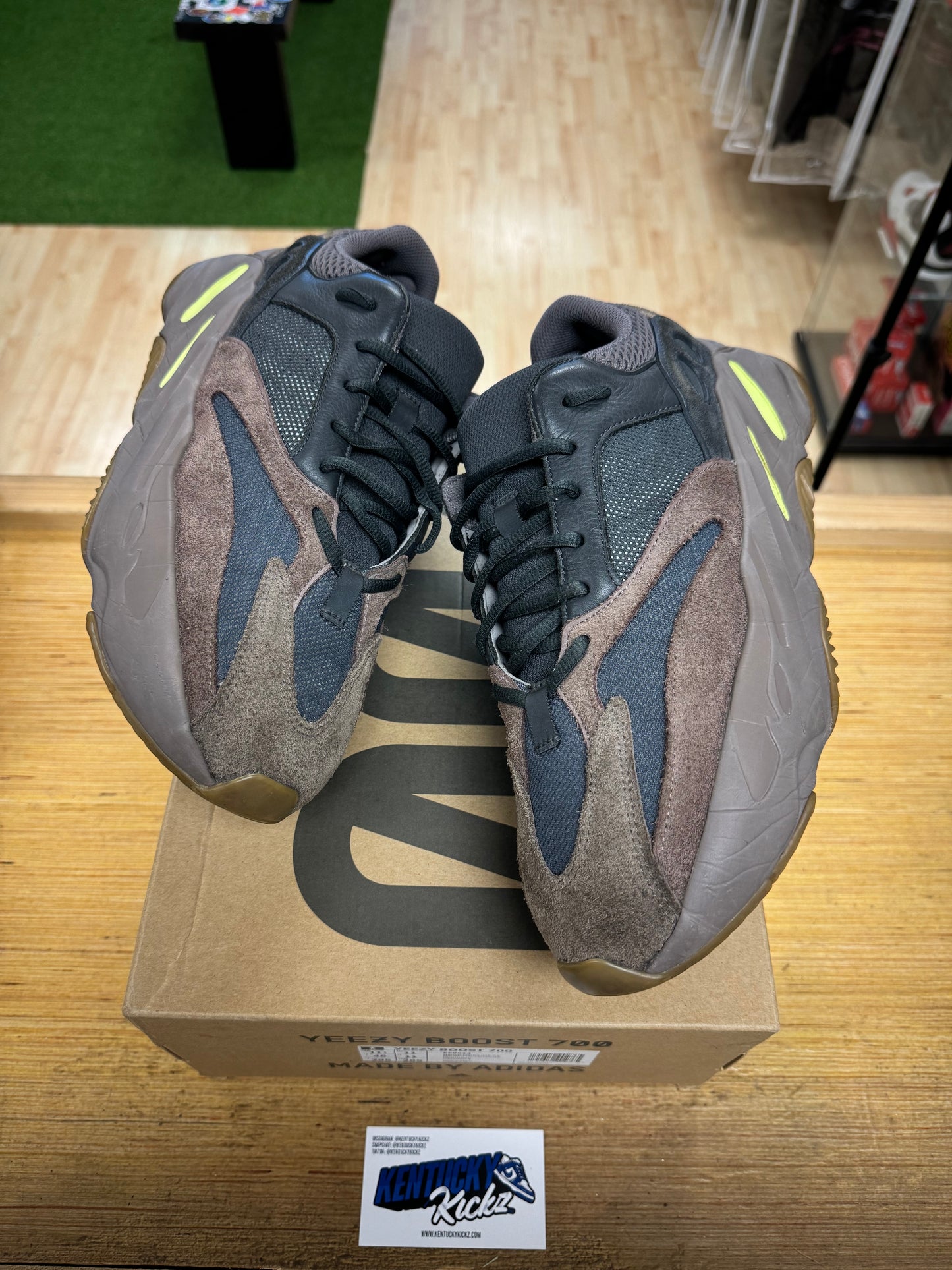 Yeezy Boost 700 “Mauve” (Sz 12) (USED 2-3x)