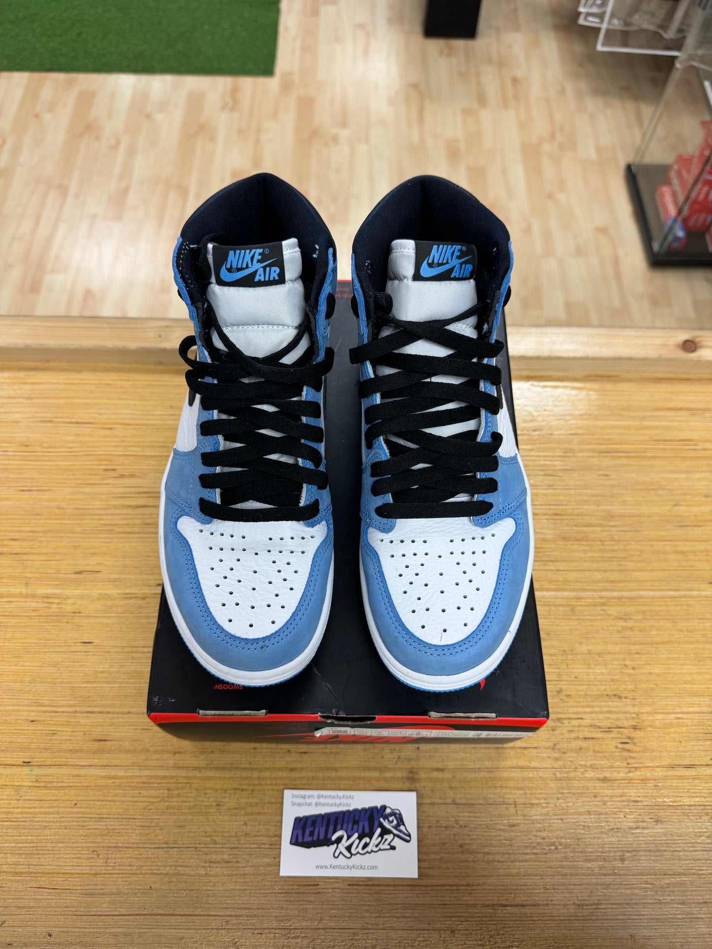 Jordan 1 Retro “University Blue” (Sz 7.5) (USED 1x)