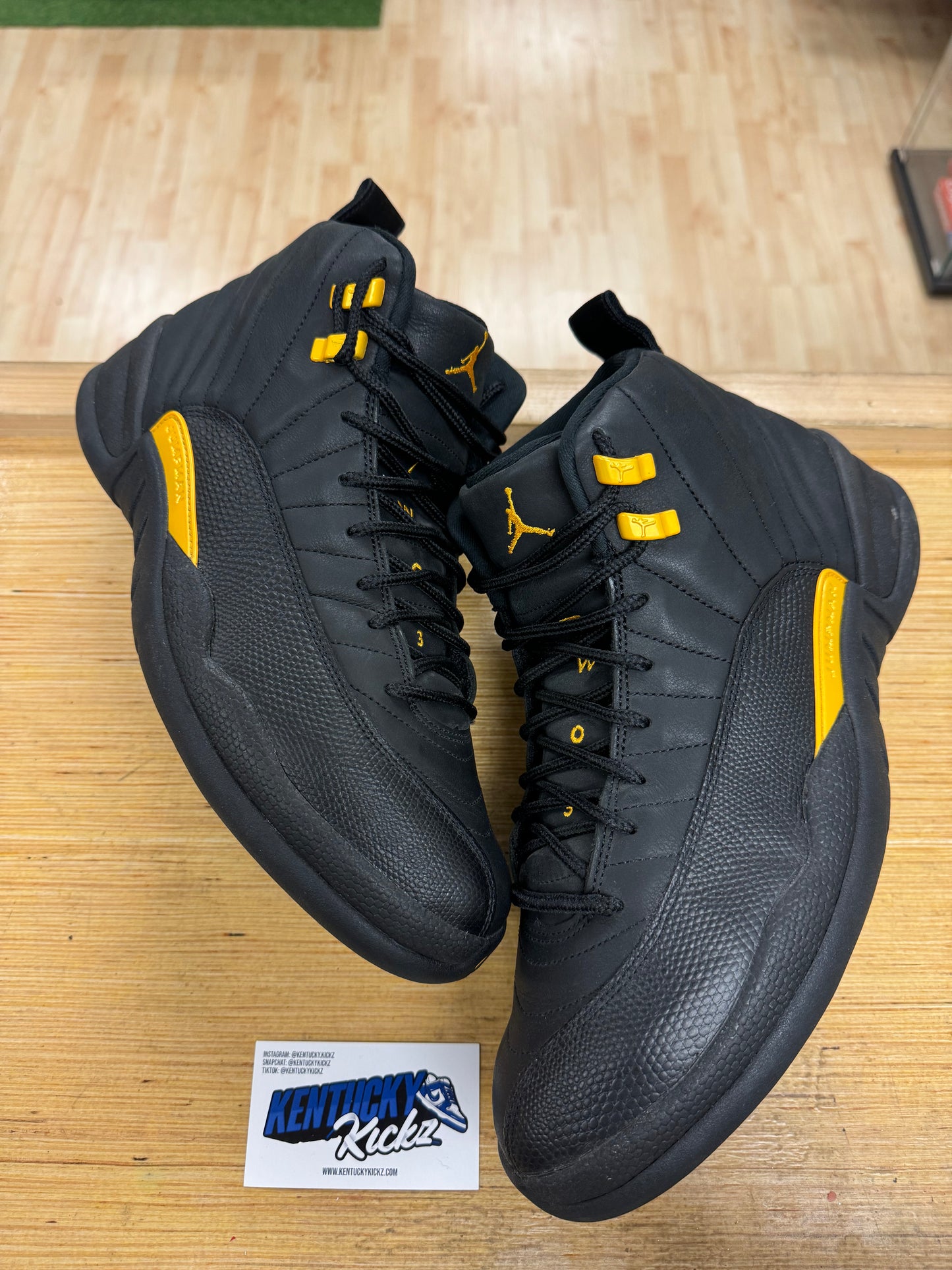 Jordan 12 Retro “Black Taxi” (Sz 12)