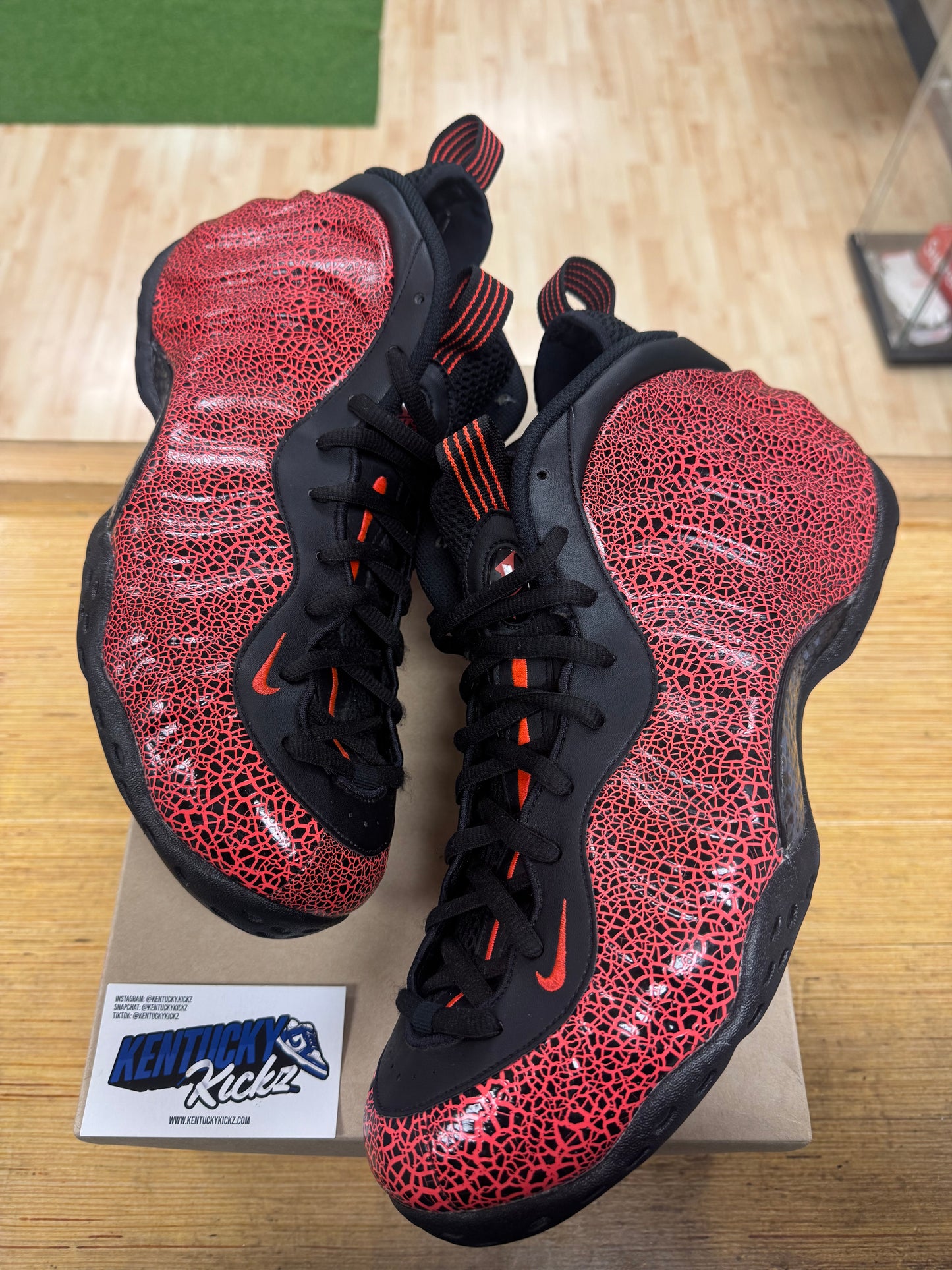 Air Foamposite “Cracked Lava” (Sz 13)