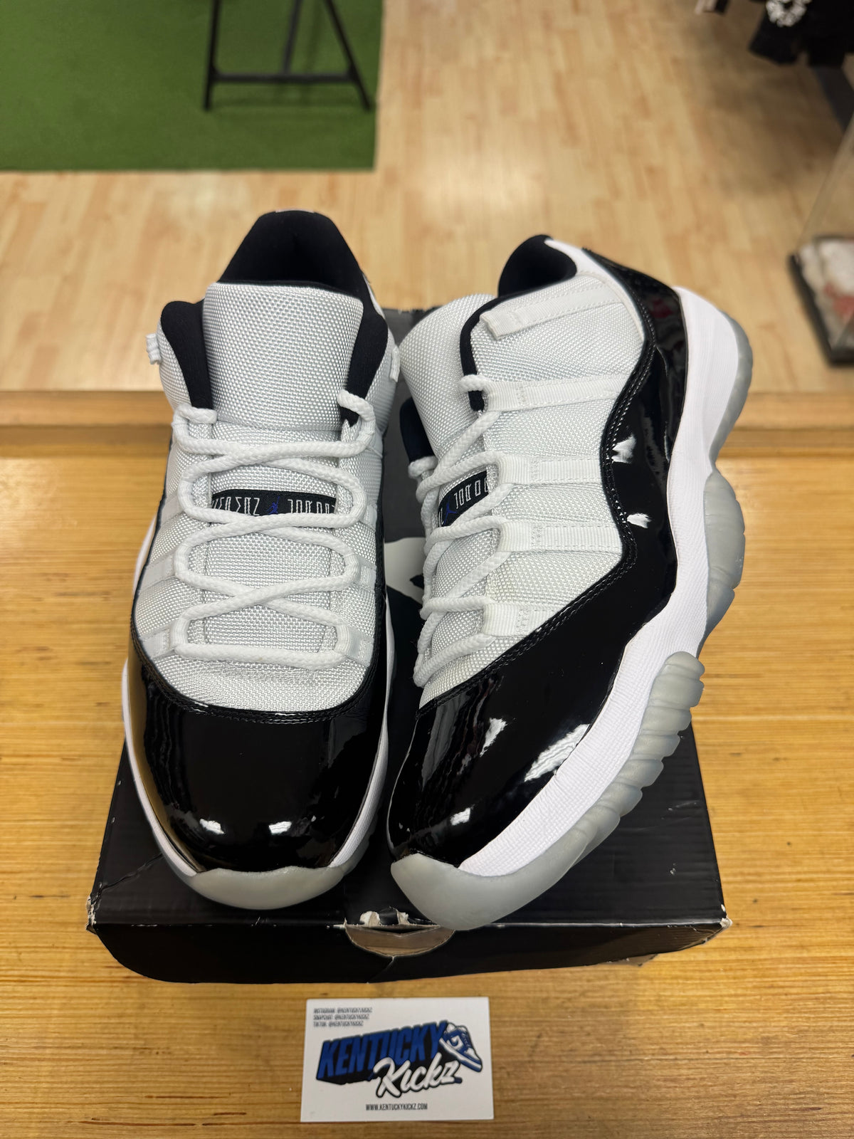 Jordan 11 Low Retro “Concord ” (Sz 10.5)
