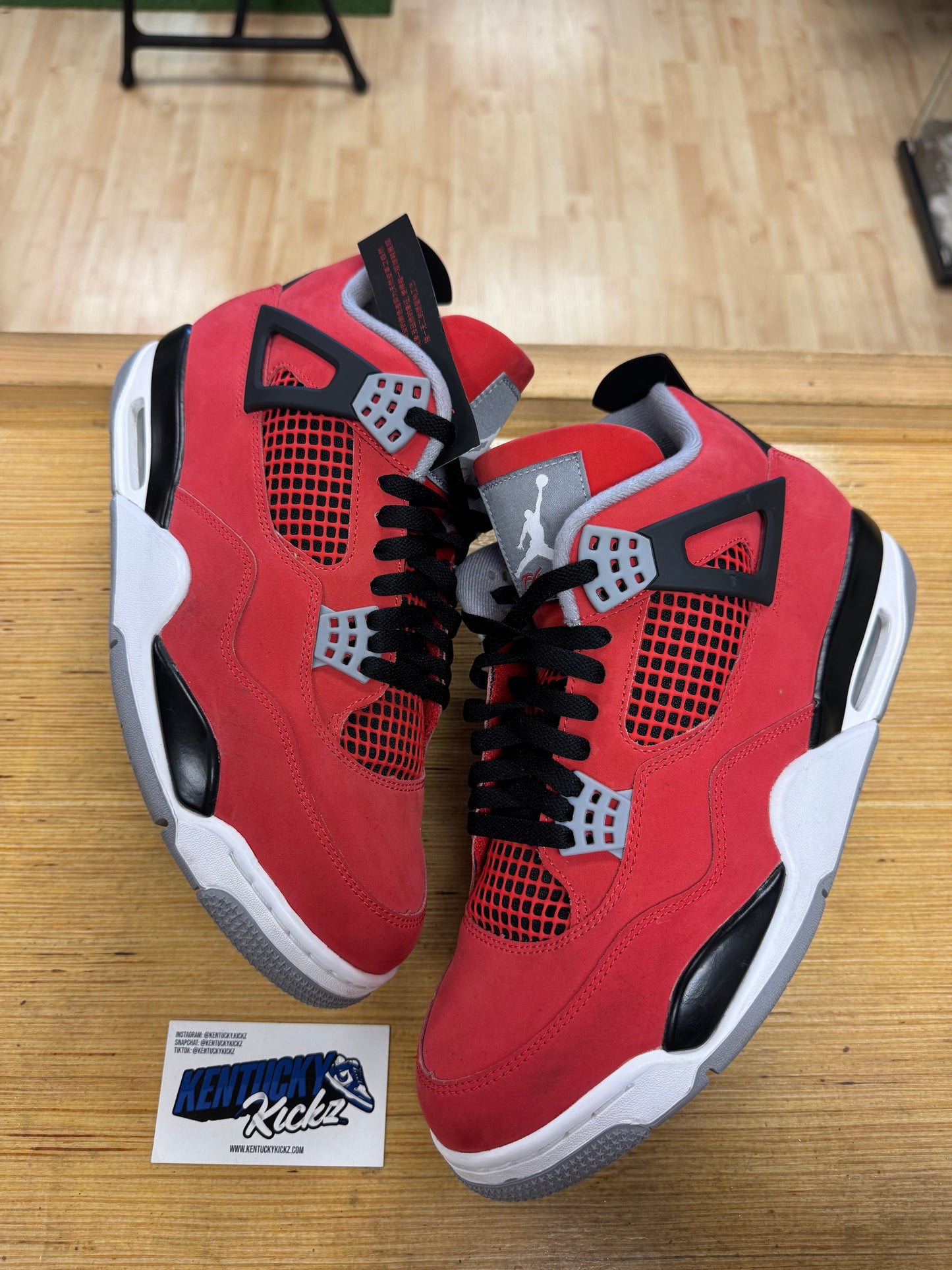 Jordan 4 Retro “Toro Bravo” 2025 (Sz 11.5)