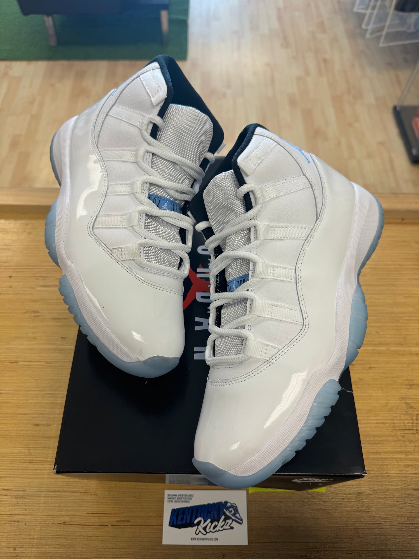 Jordan 11 Retro “Legend Blue” (Sz 10)