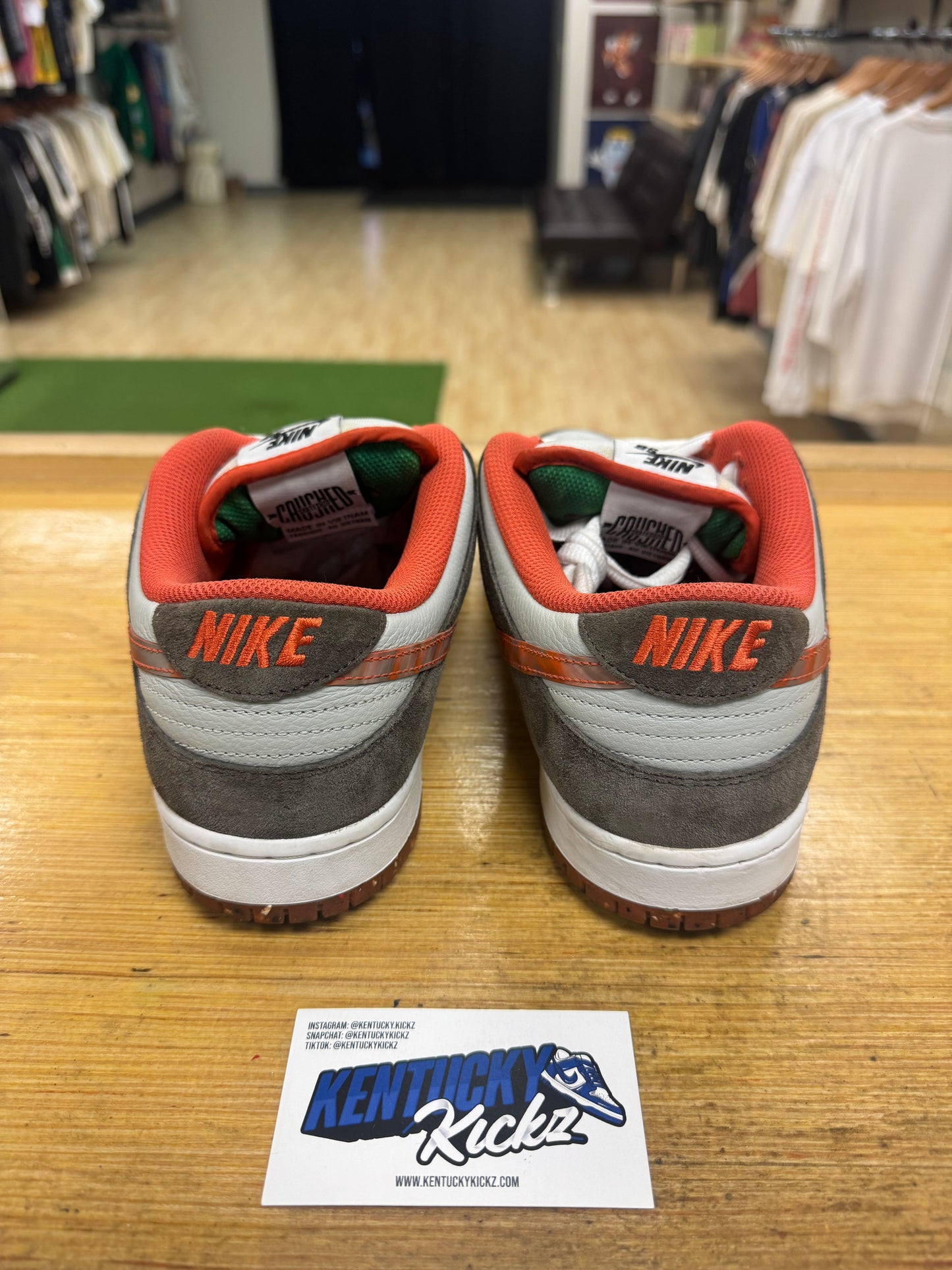 SB Dunk Low “Crushed D.C.” (Sz 9.5)