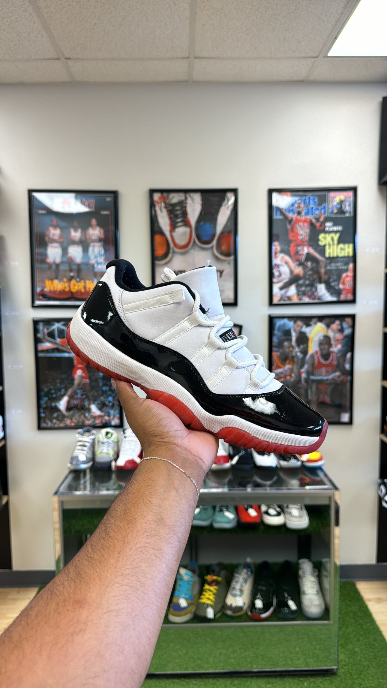 Jordan 11 Low “Concord Bred” (Sz 11)