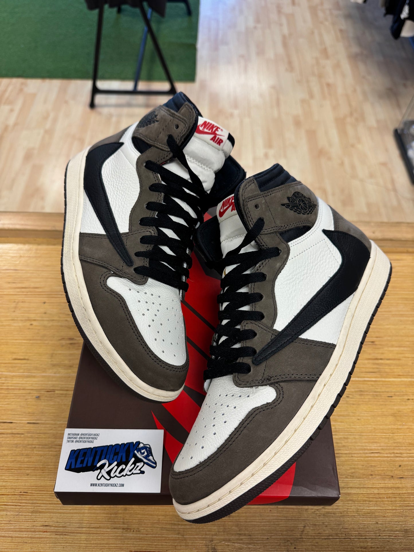 Jordan 1 Retro High OG SP “Travis Scott Mocha” (Sz 11)