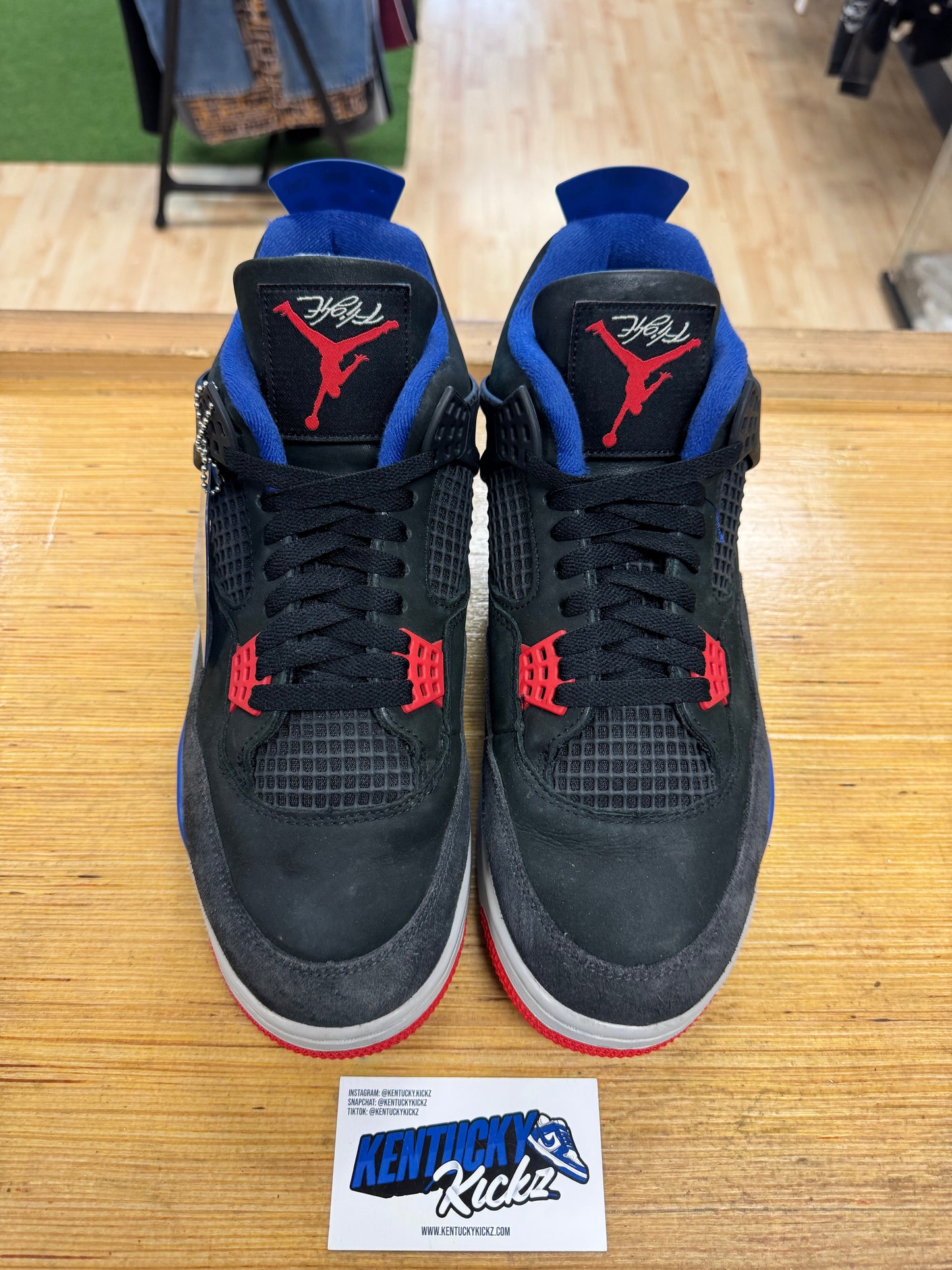 Jordan 4 Retro “Rare Air” (Sz 11.5)