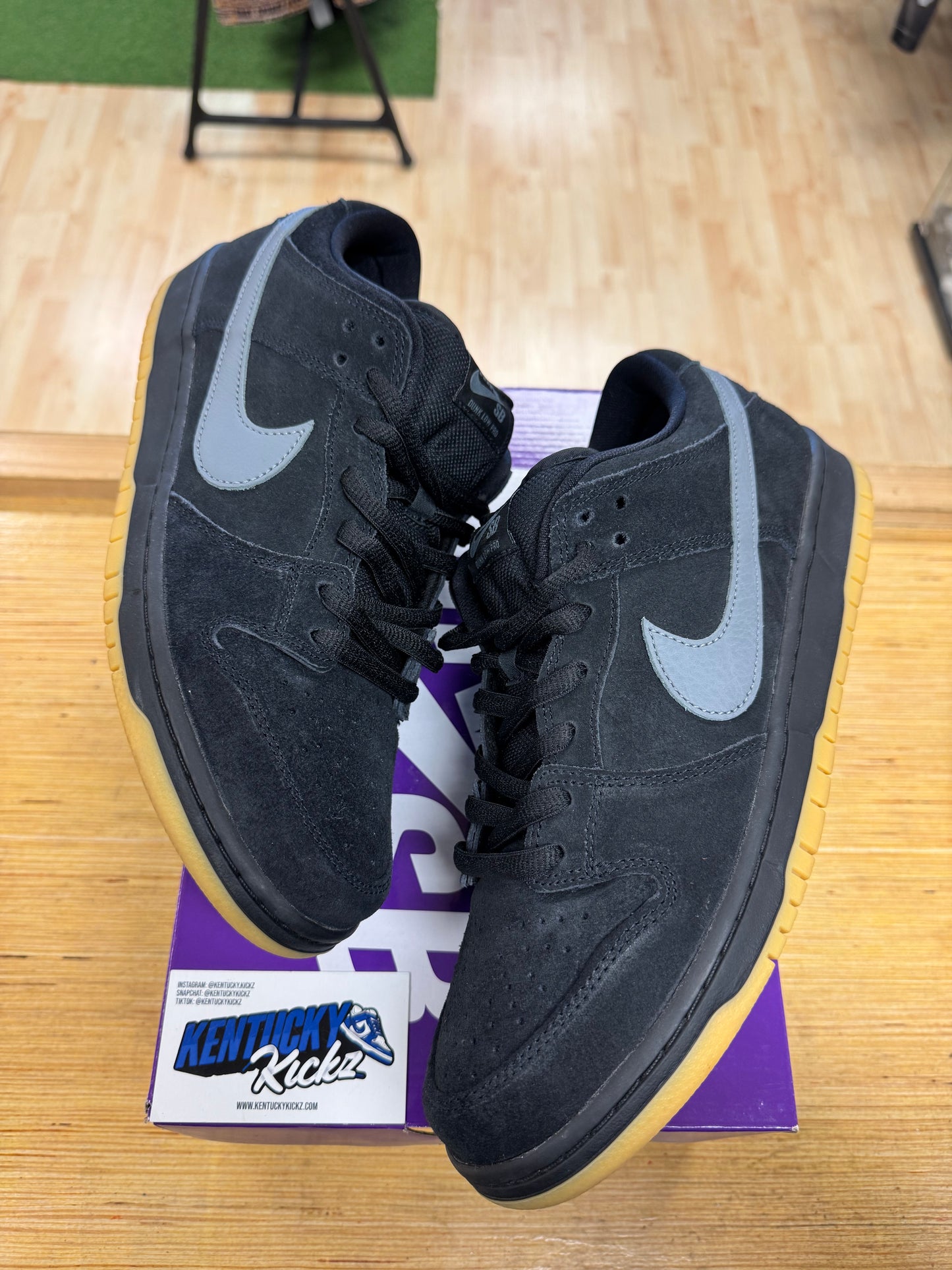 SB Dunk Low “Fog” (Sz 12)