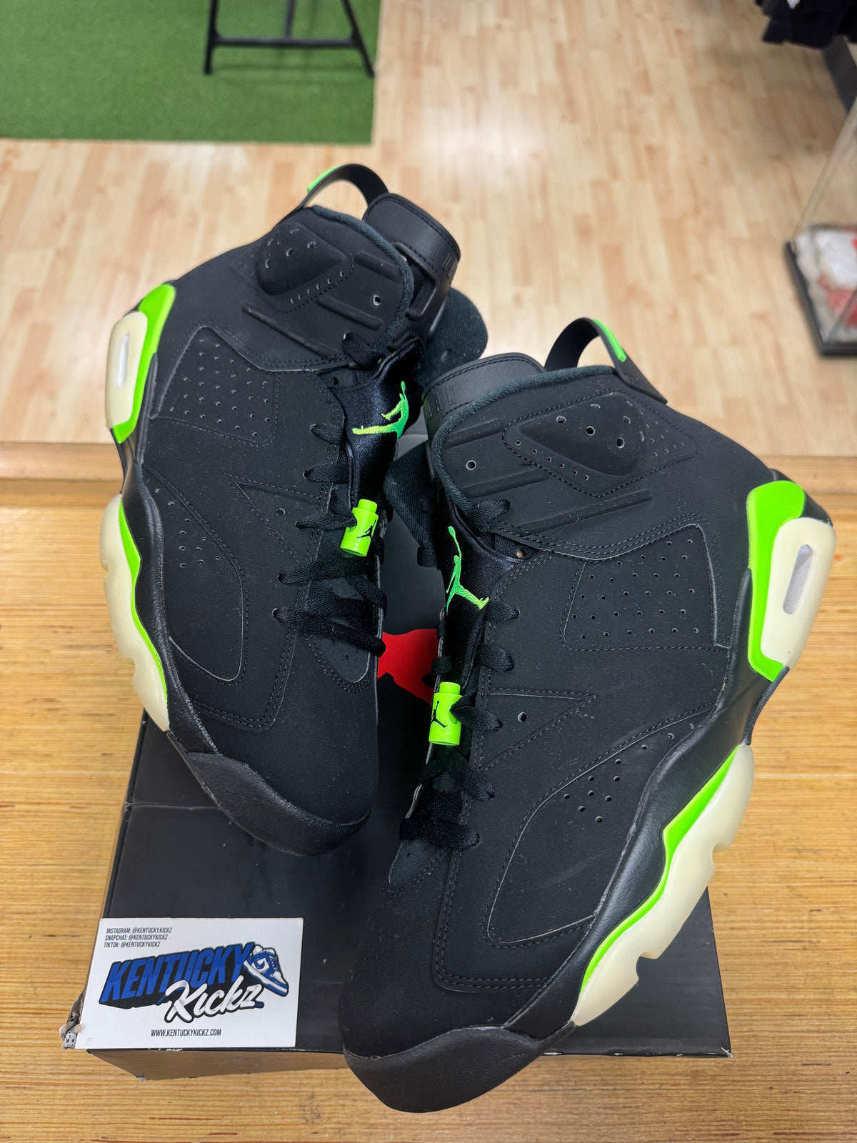 Jordan 6 Retro “Electric Green” (Sz 13)