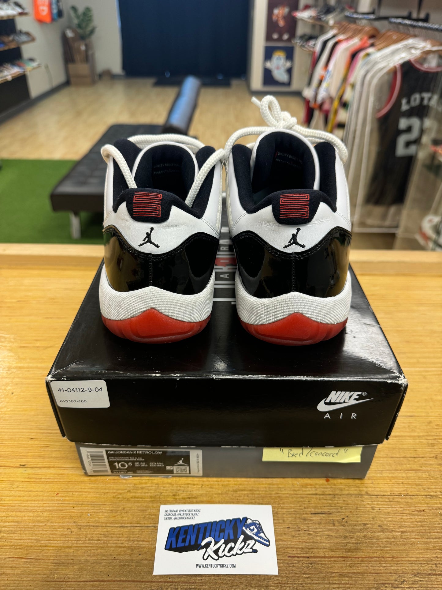 Jordan 11 Low “Concord Bred” (Sz 10.5)