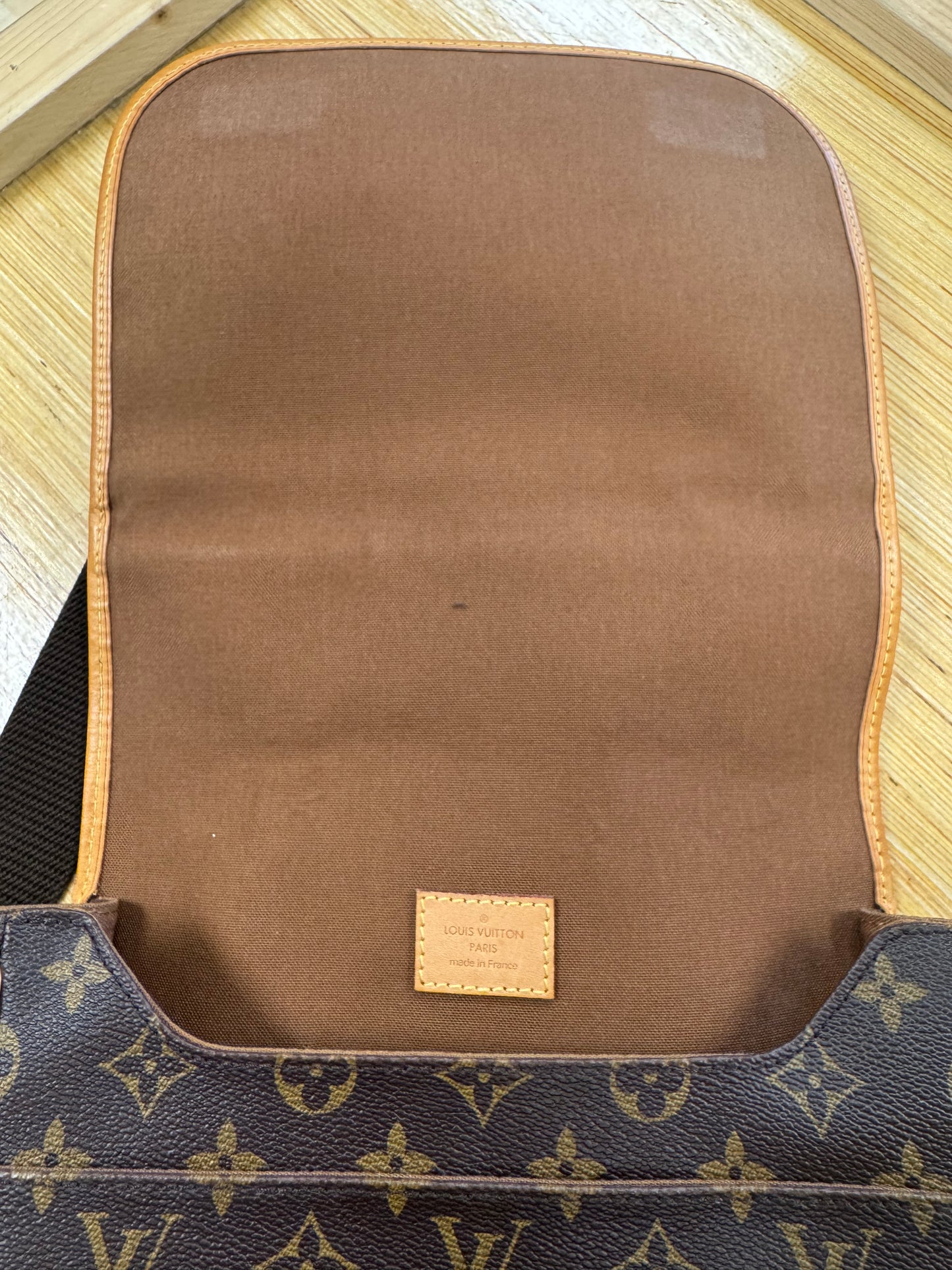 “Vintage” Bosphore Messenger (Monogram Canvas)
