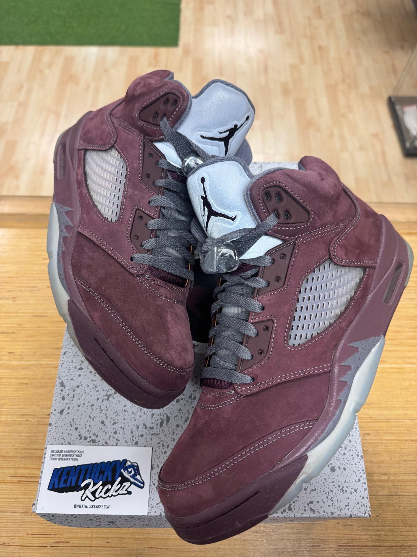 Jordan 5 Retro “Burgundy” (Sz 11)