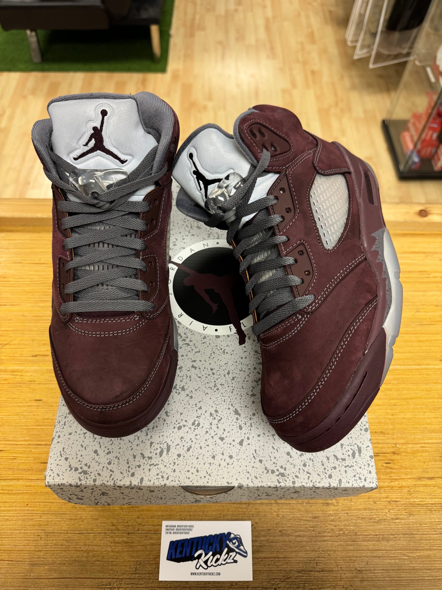 Jordan 5 Retro “Burgundy” 2023 (Sz 8.5)