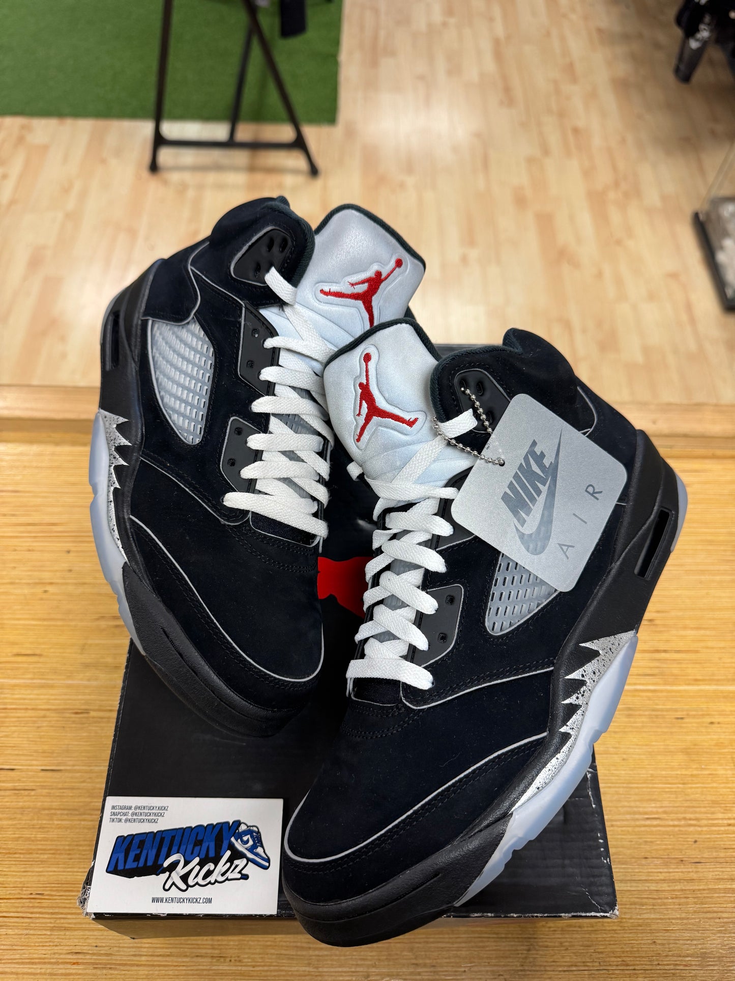 Jordan 5 Retro “Metallic” 2025 (Sz 9.5)