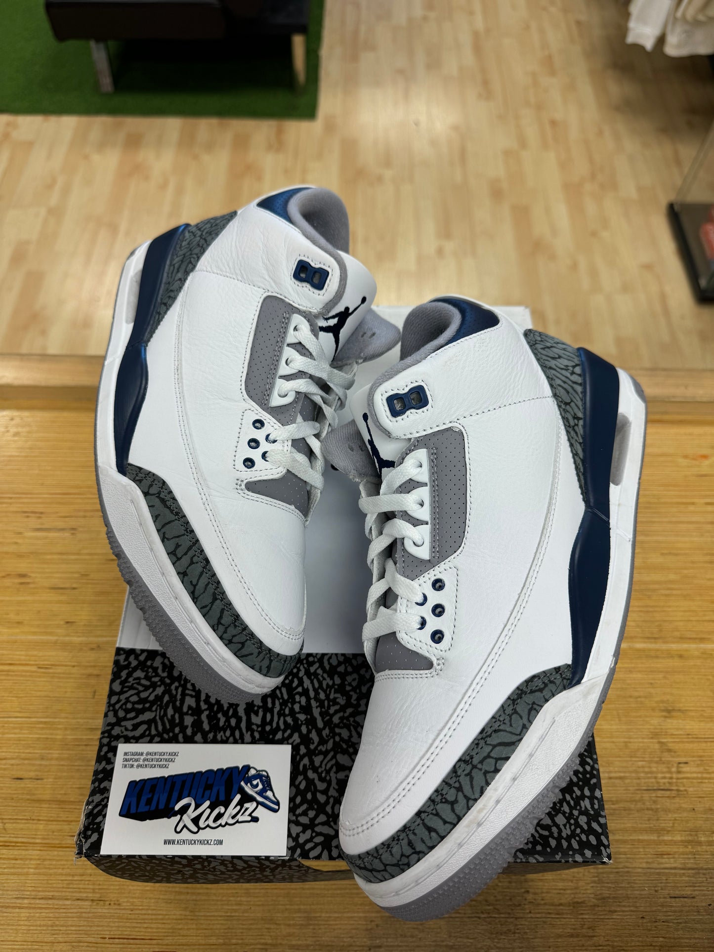 Jordan 3 Retro “Midnight Navy” (Sz 10.5)