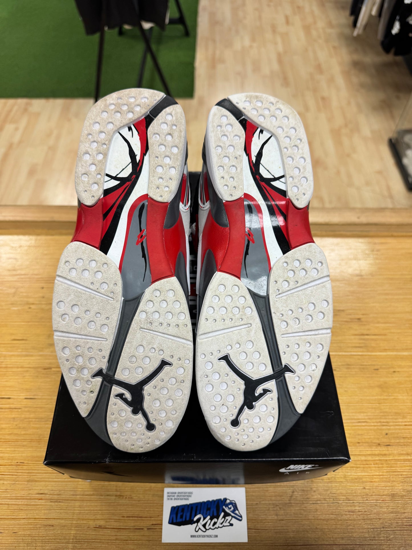 Jordan 8 Retro “White True Red” 2025 (Sz 11)
