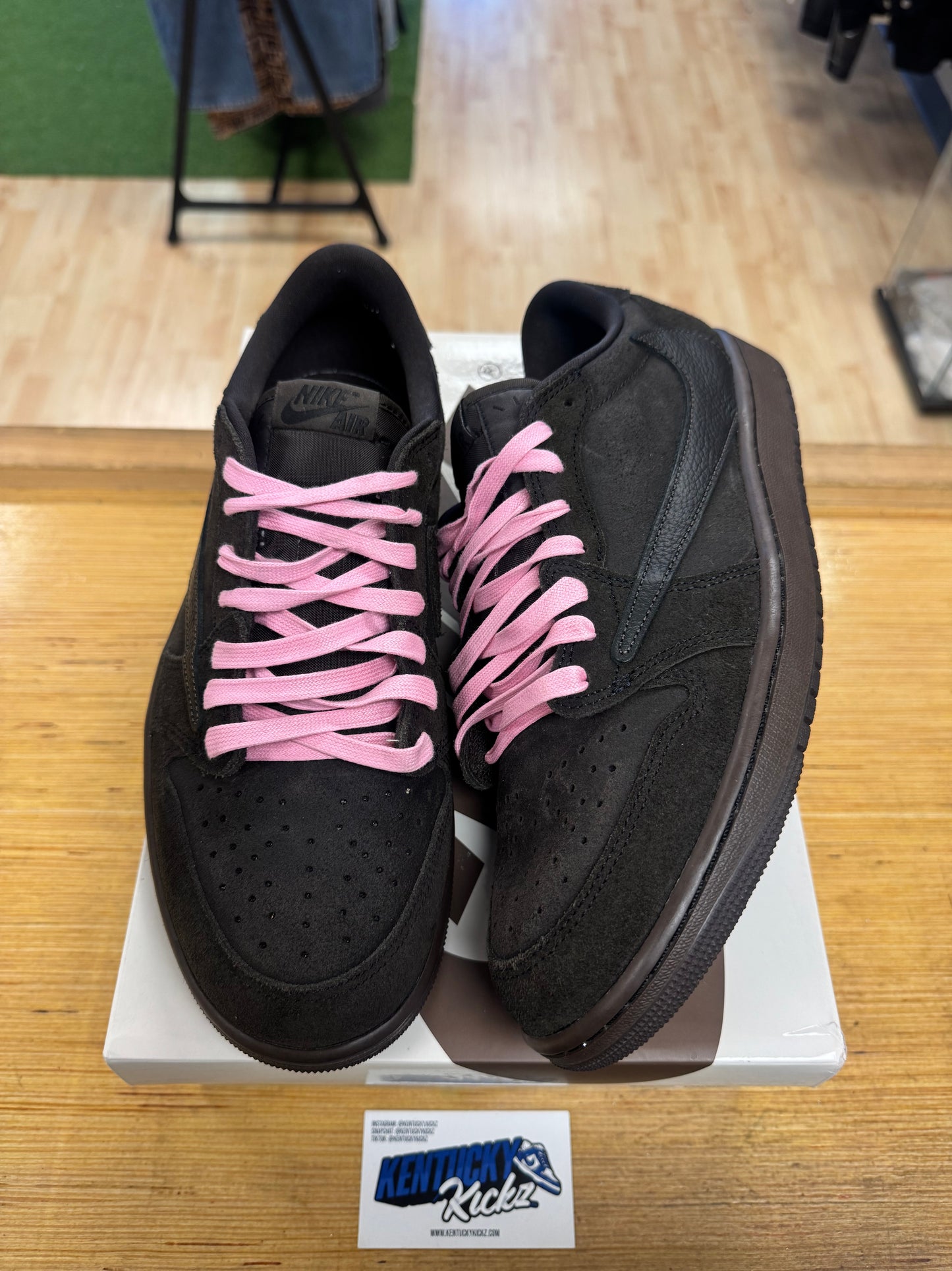 Jordan 1 Retro Low OG SP “Travis Scott Velvet Brown” (Sz 10.5)