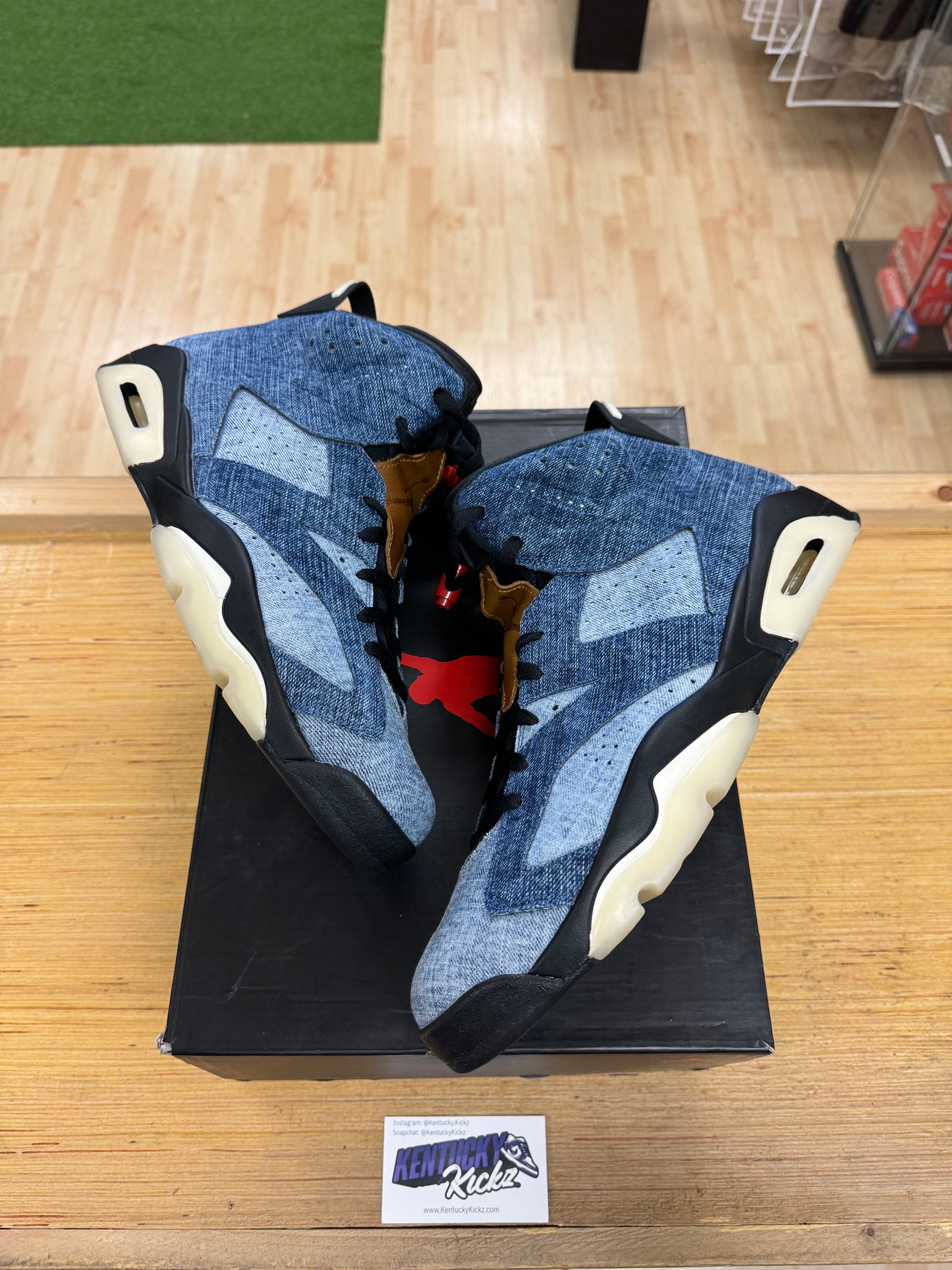 Jordan 6 Retro “Washed Denim” (Sz 13) (USED 1x)