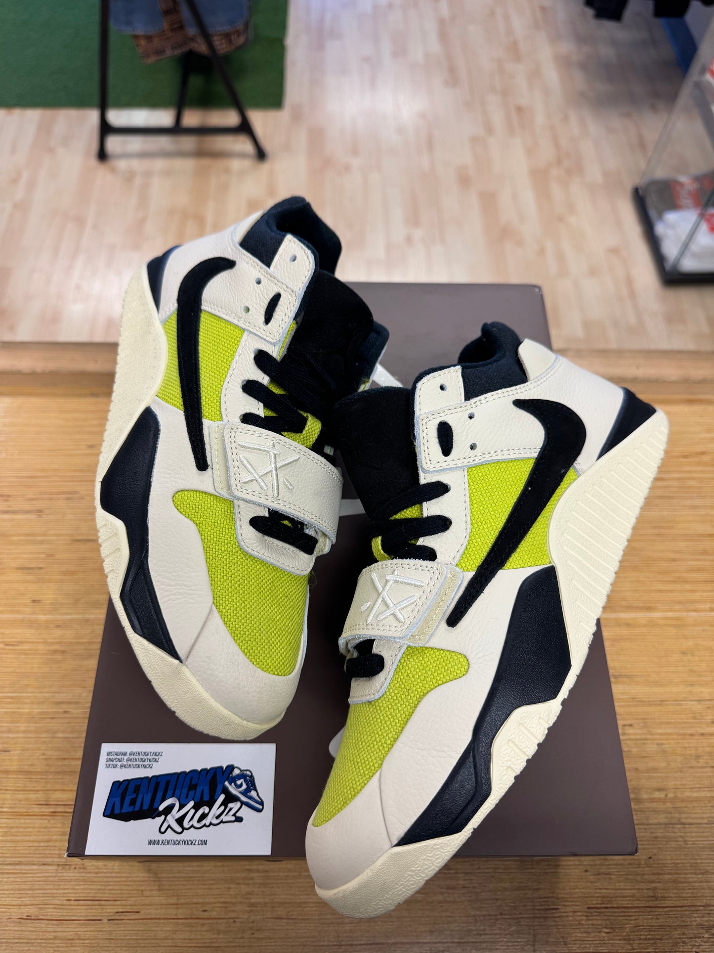 Jumpman Jack TR “Travis Scott Bright Cactus” (Sz 10)