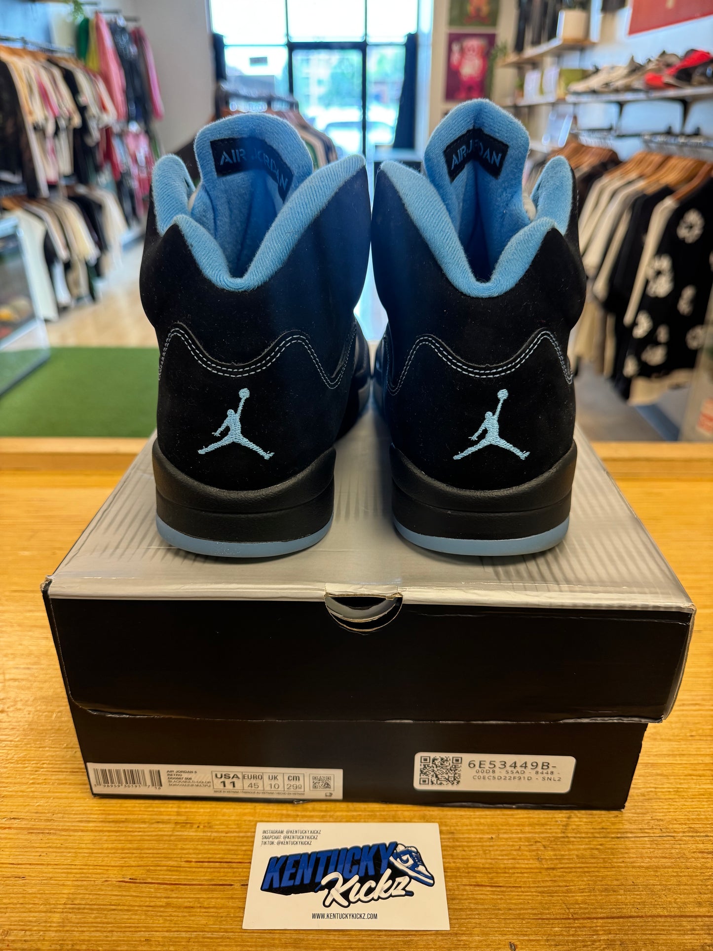 Jordan 5 Retro “Black University Blue” 2026 (Sz 11)