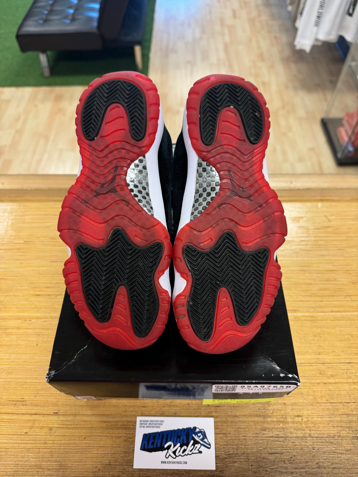 Jordan 11 Retro “Bred Velvet” (Sz 7W / 5.5Y)
