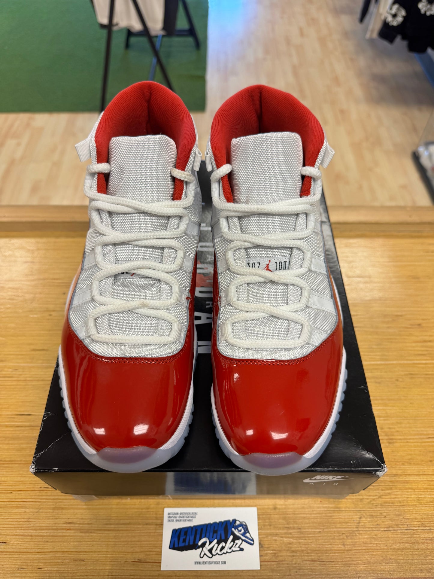 Jordan 11 Retro “Cherry” 2022 (Sz 10.5)