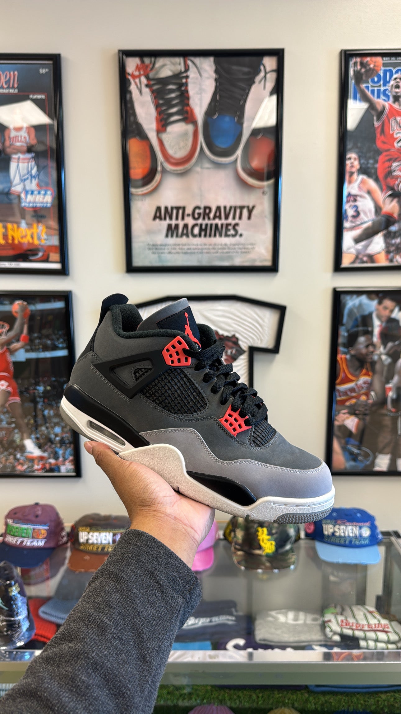 Jordan 4 Retro “Infrared” (Sz 10.5)