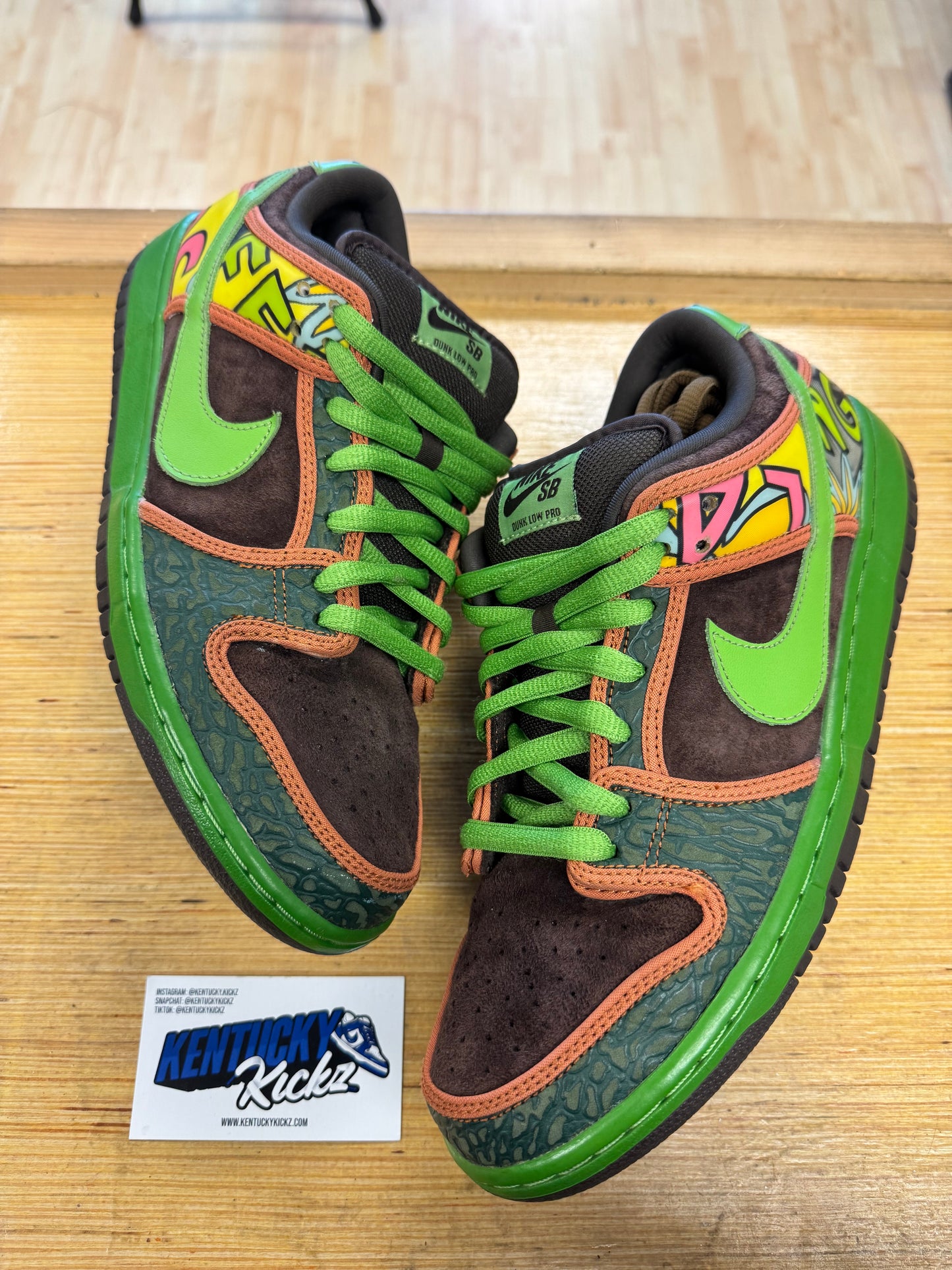 SB Dunk Low “De La Soul” (Sz 9.5)