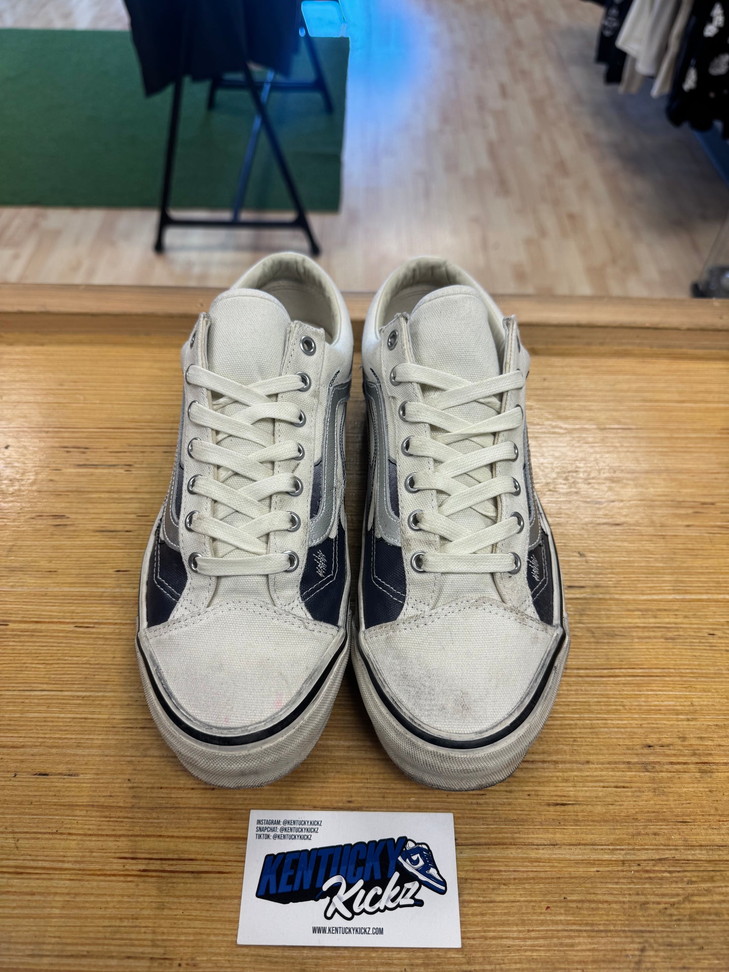 Vans LX Old Skool “Archive Flames White” (Sz 10.5)