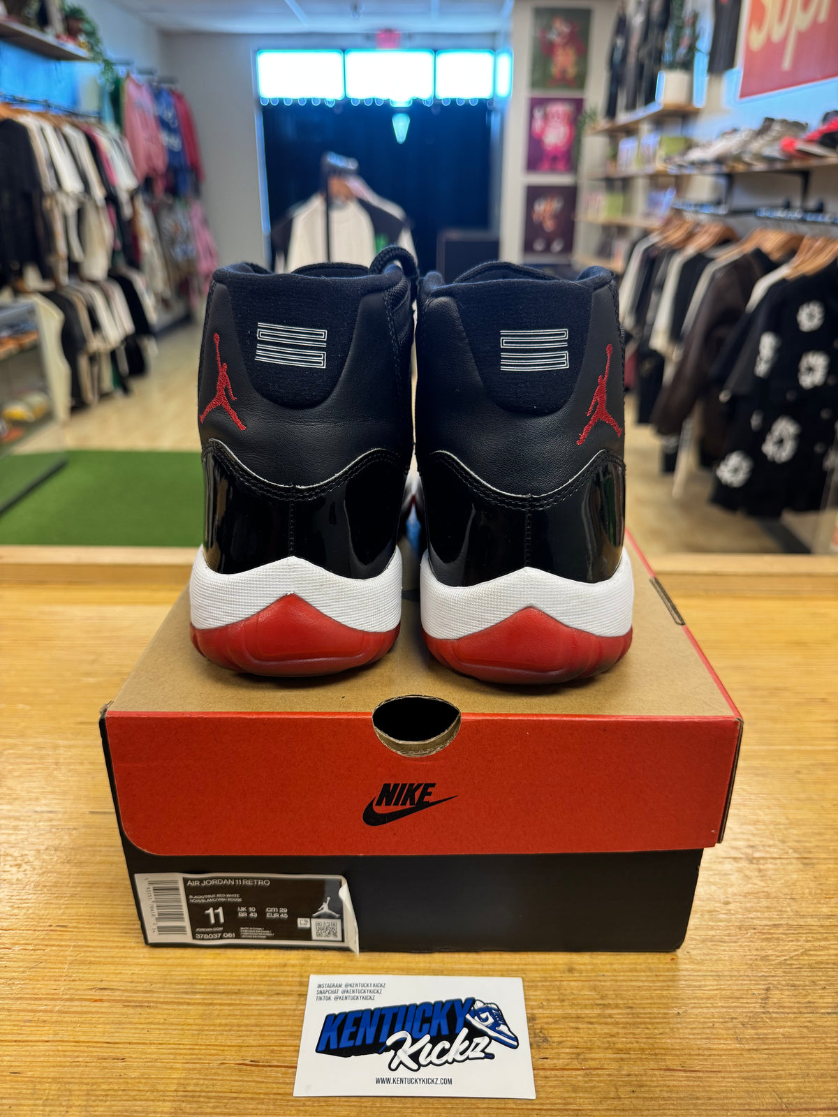 Jordan 11 Retro “Playoffs Bred” 2019 (Sz 11)
