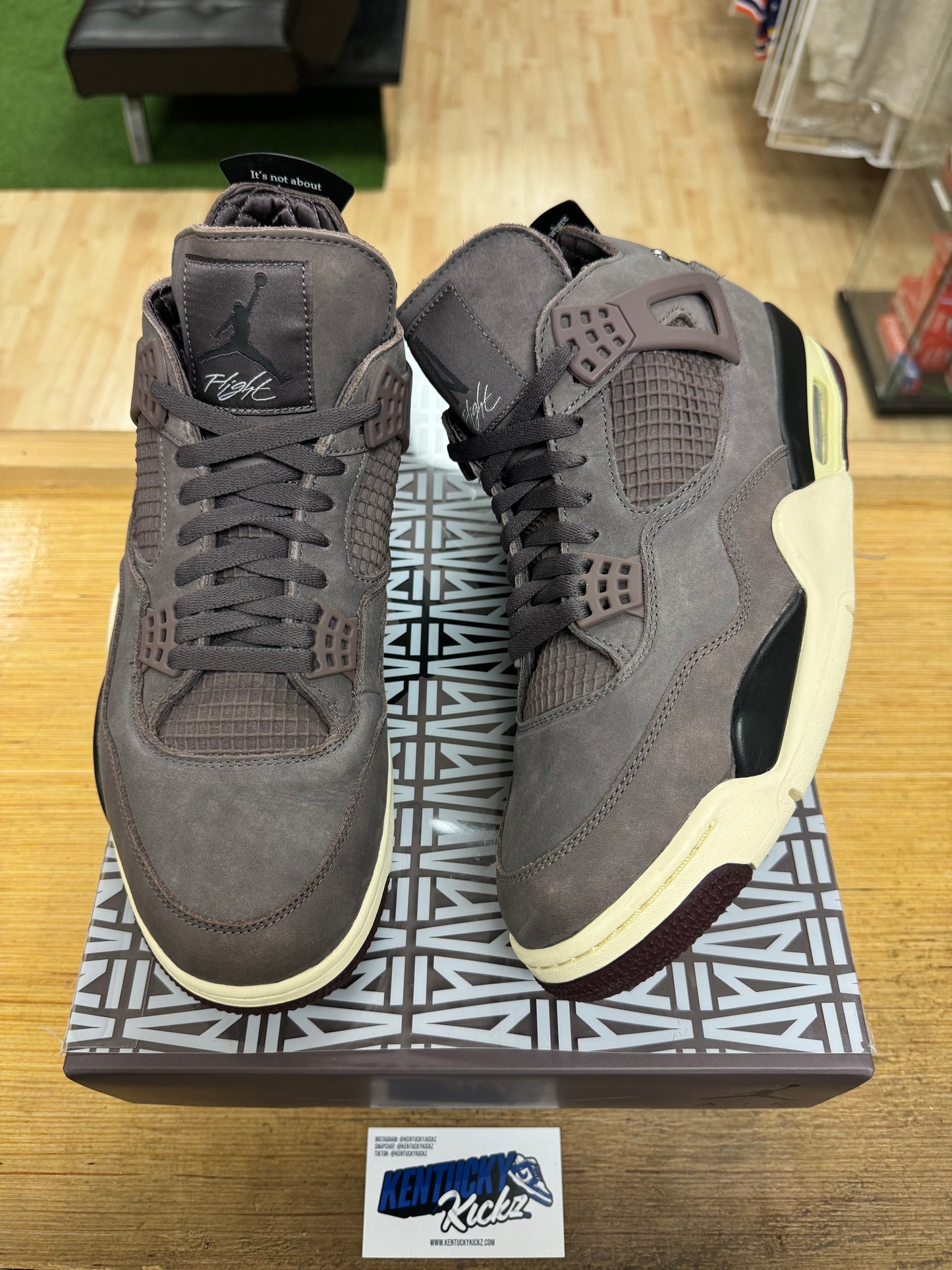 Jordan 4 Retro “A Ma Maniere Violet Ore” (Sz 12)