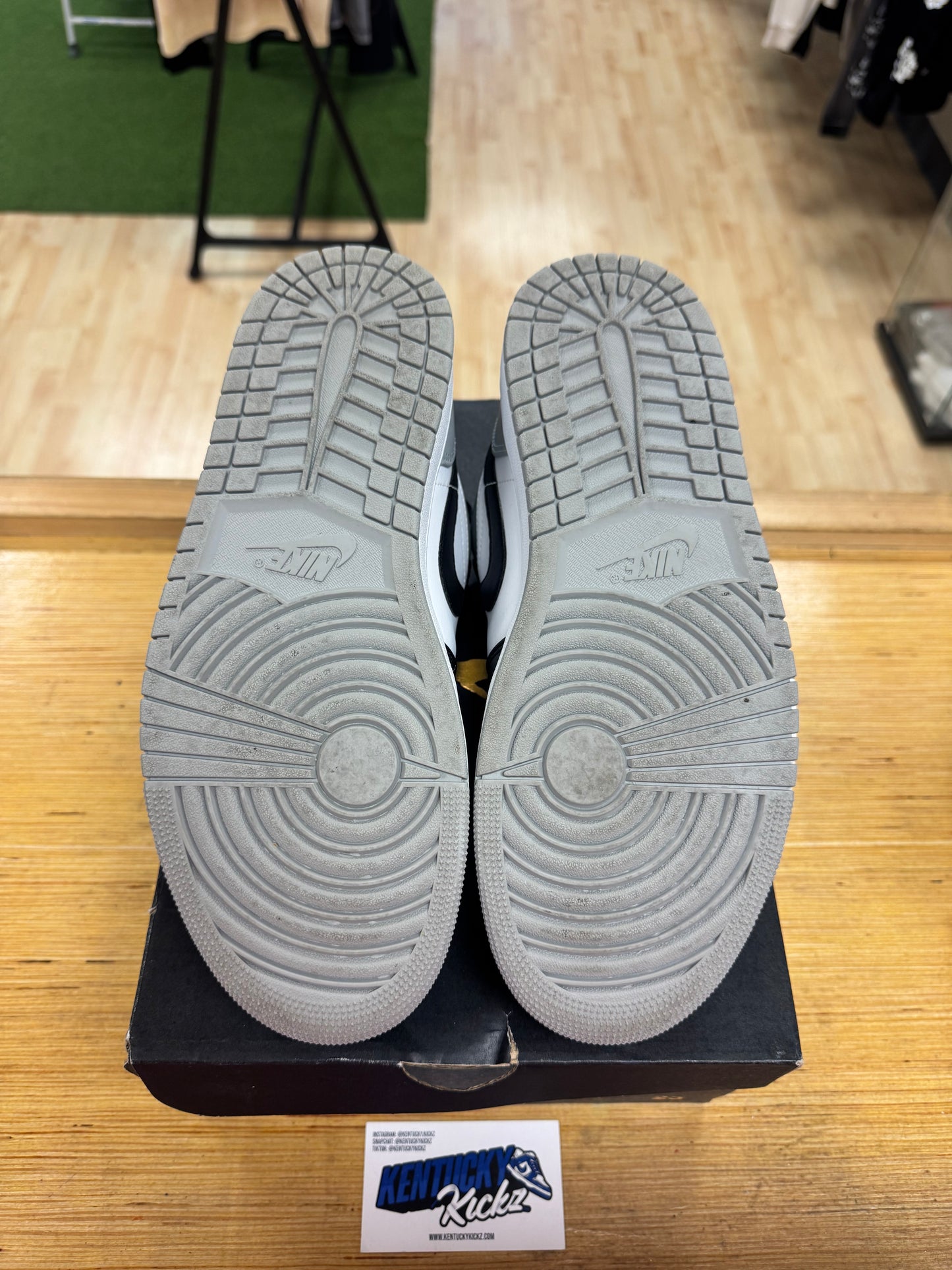 Jordan 1 Low “Shadow Toe” (Sz 10.5)