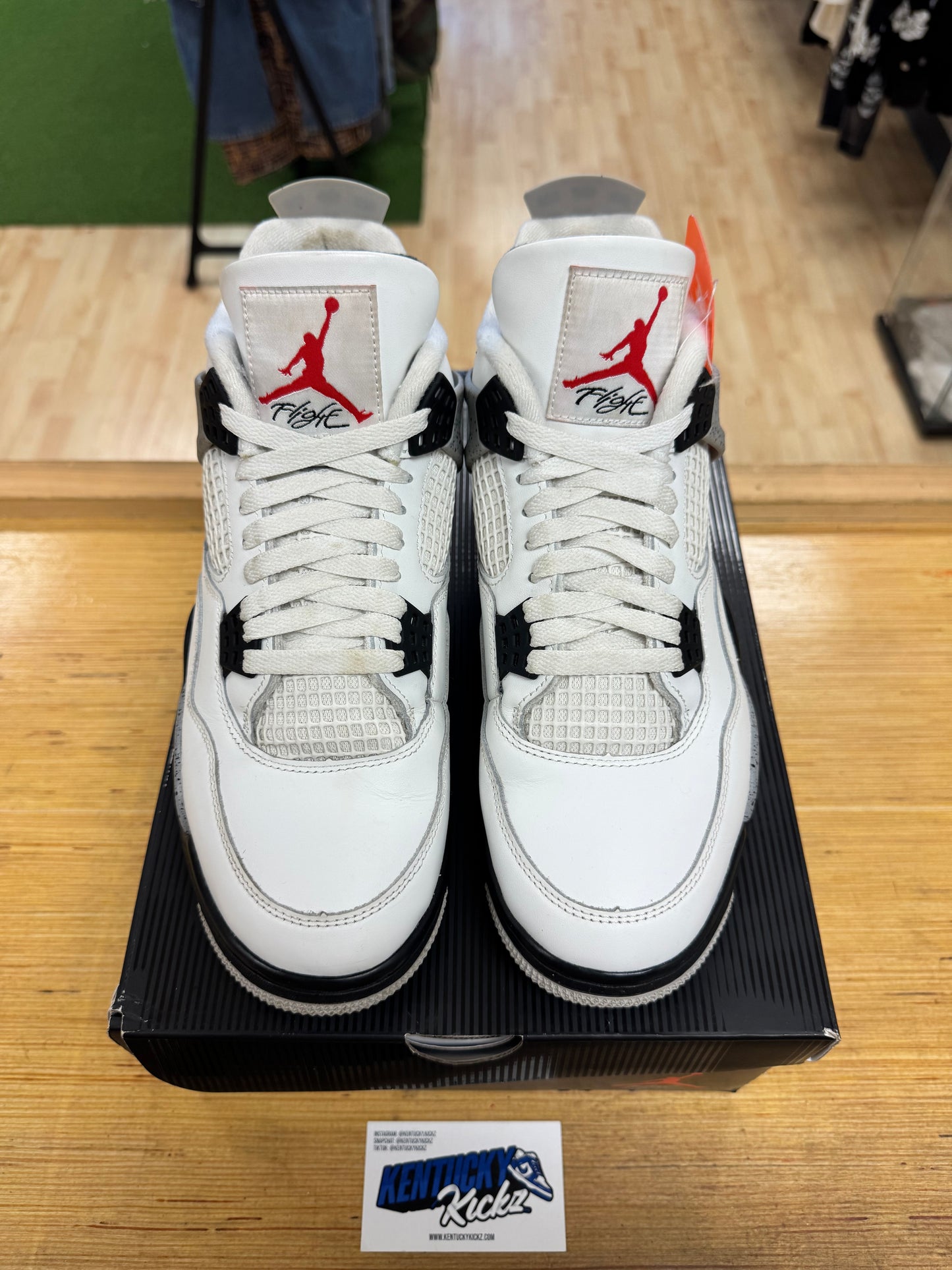 Jordan 4 Retro “White Cement” 2025 (Sz 10.5)