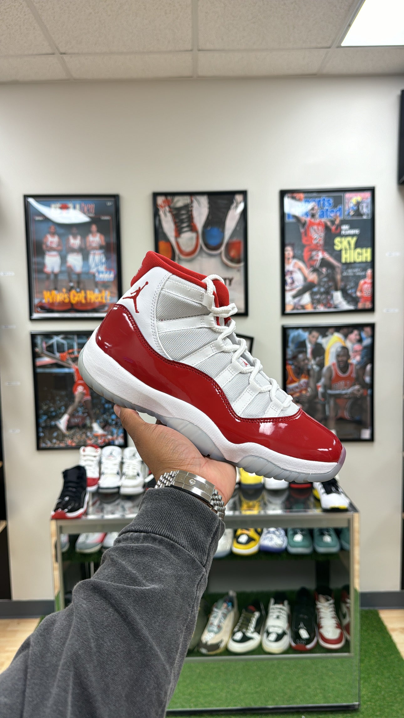 Jordan 11 Retro “Cherry” (Sz 8.5)