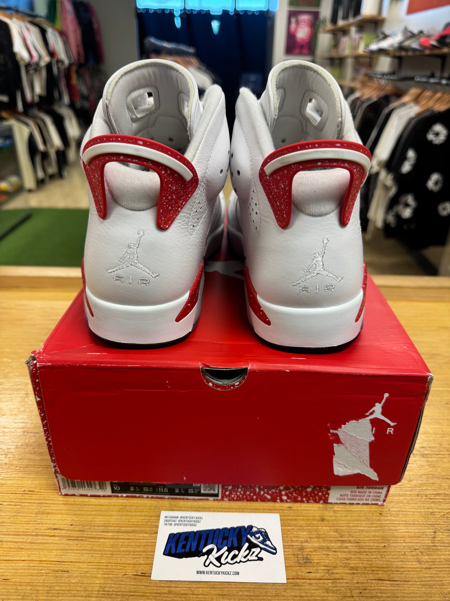 Jordan 6 Retro “Red Oreo” (Sz 10)
