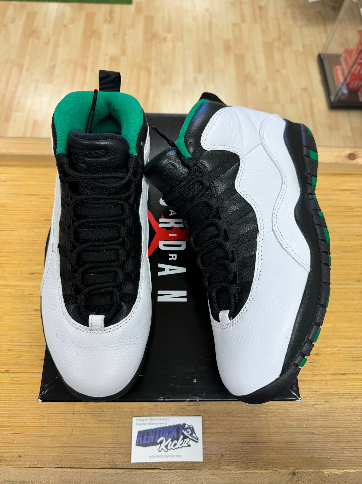 Jordan 10 Retro “Seattle” (Sz 11) (USED 1x)