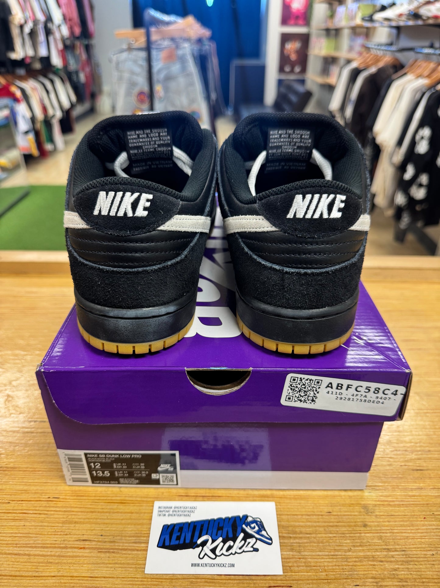 SB Dunk Low “Black White Gum” (Sz 12)