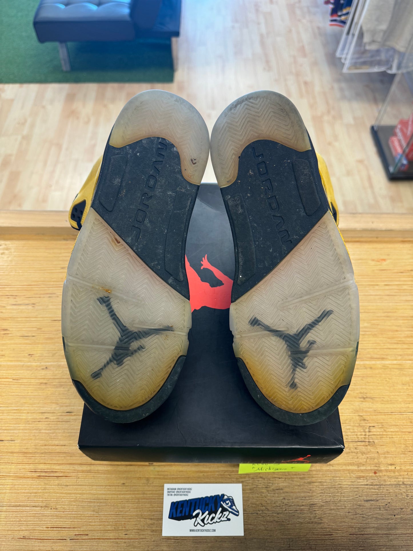 Jordan 5 Retro “Michigan” (Sz 10)