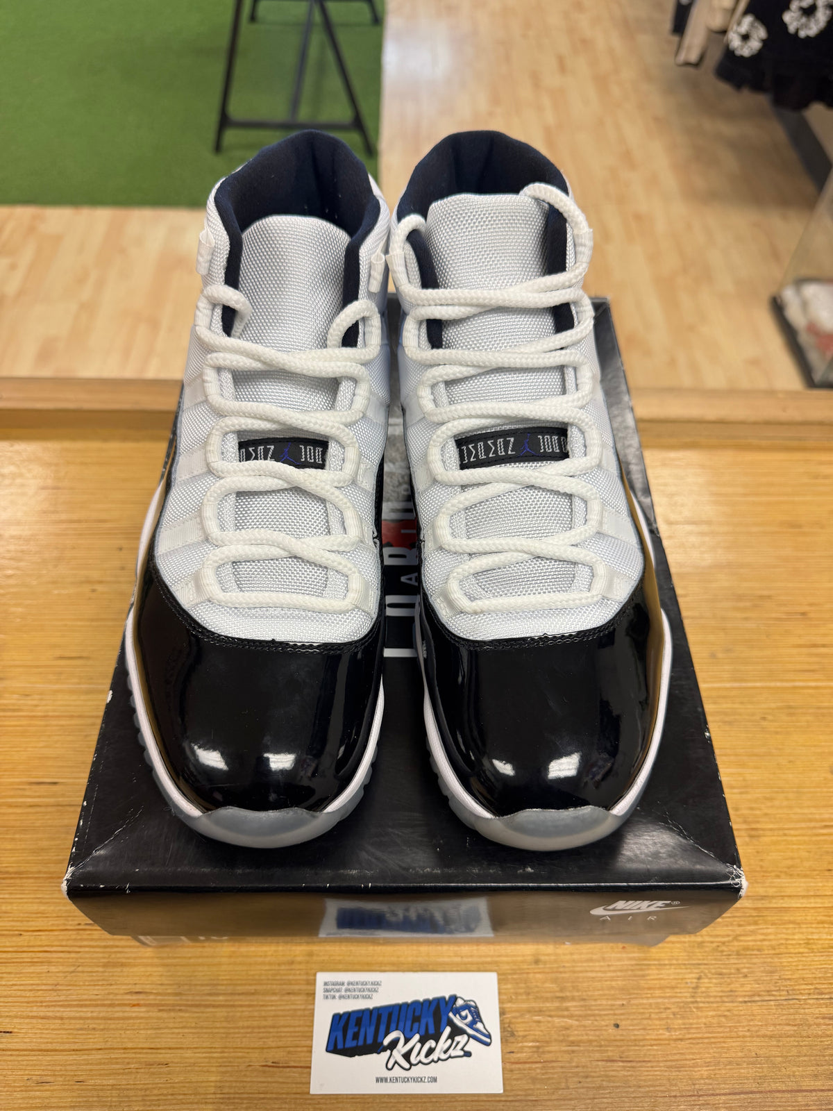 Jordan 11 Retro “Concord” 2018 (Sz 10)