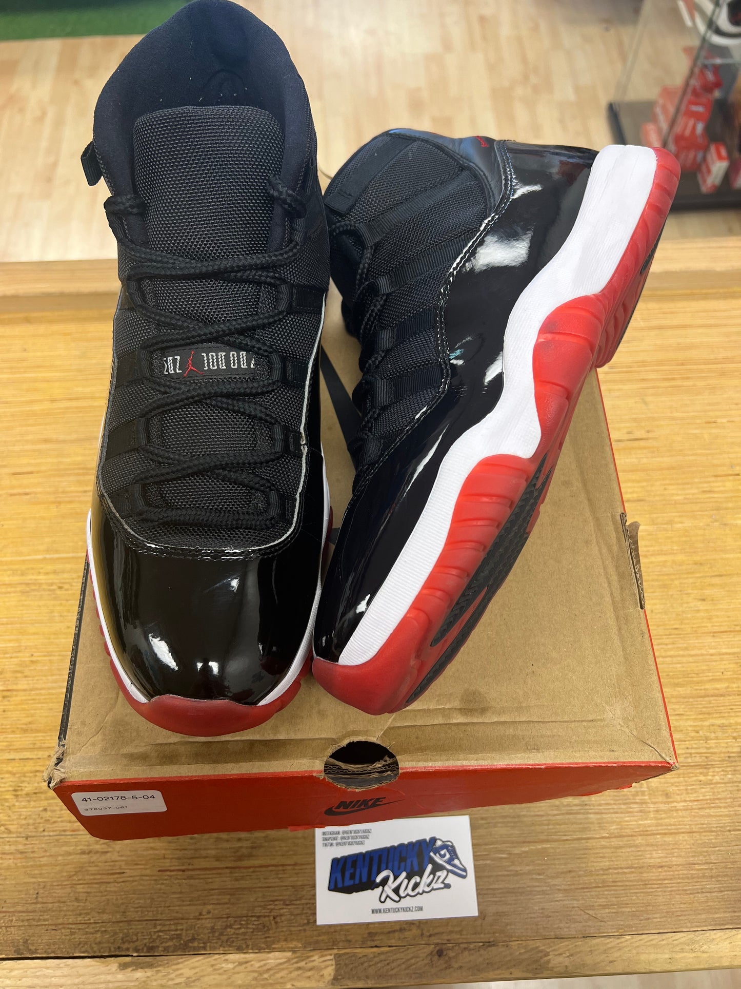 Jordan 11 Retro “Bred” (Sz 12)