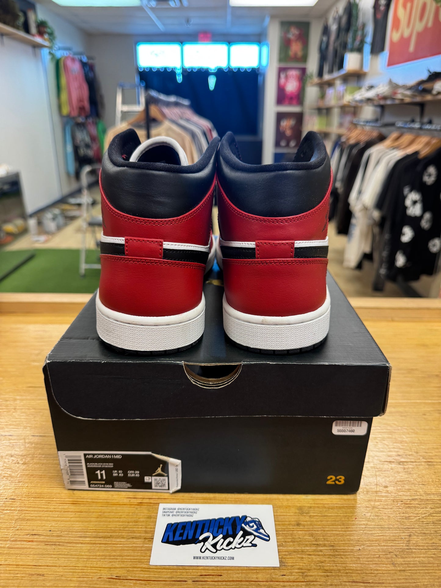 Jordan 1 Mid “Chicago Toe” (Sz 11)