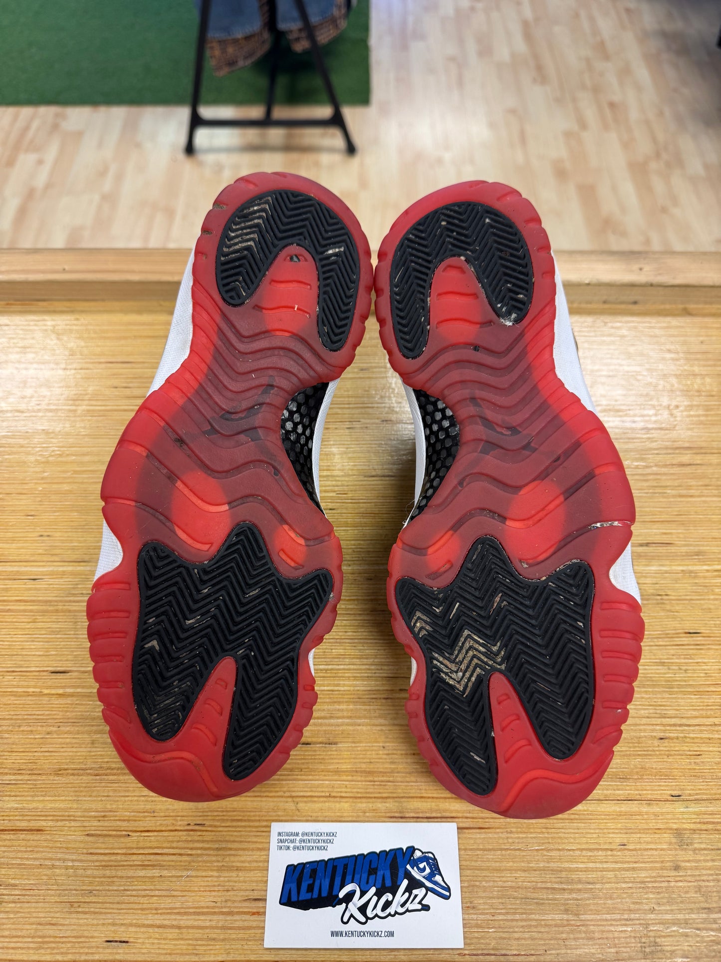 Jordan 11 Retro Low “Bred” 2025 (Sz 10.5)