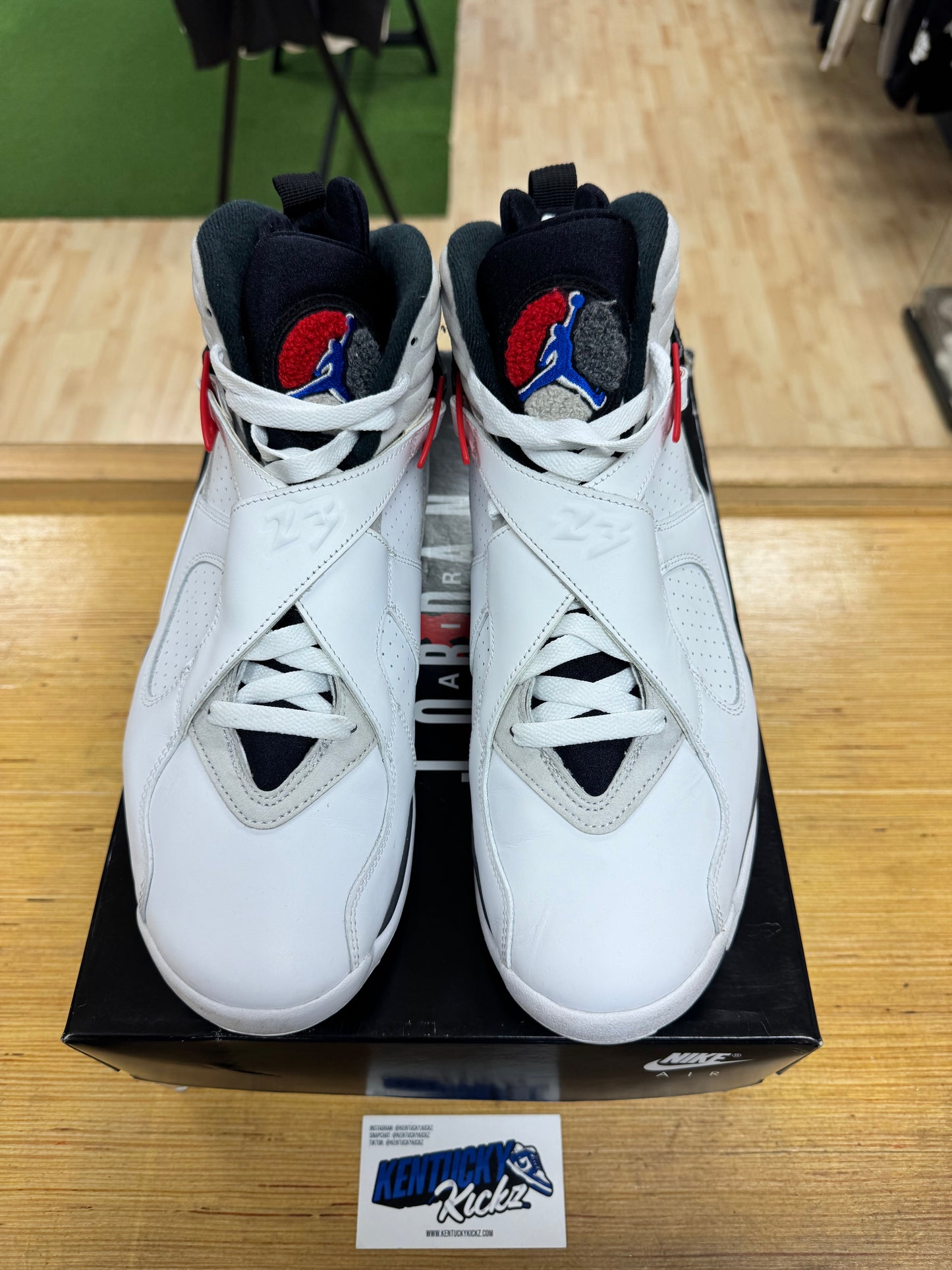 Jordan 8 Retro “White True Red” 2025 (Sz 11)