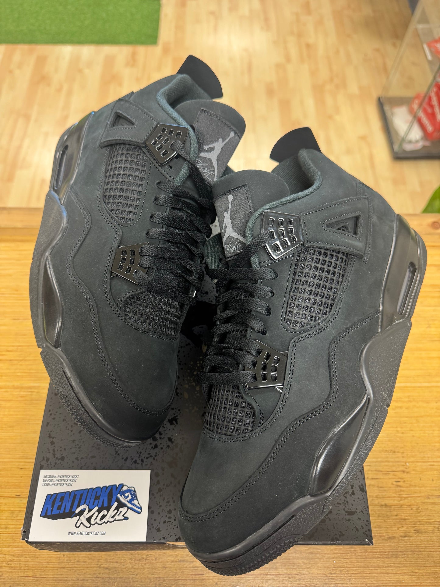 Jordan 4 Retro “Black Cat” 2025 (Sz 13)