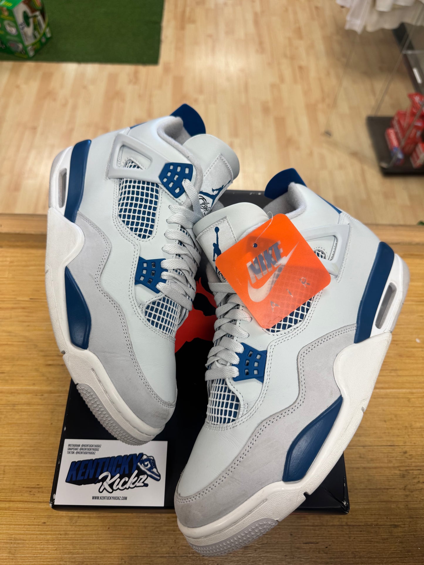 Jordan 4 Retro “Military Blue” 2024 (Sz 11)