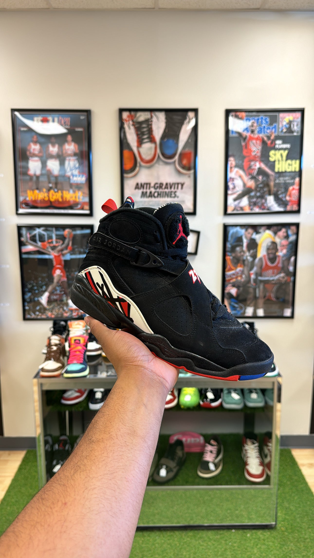 Jordan 8 Retro “Playoff” 2023 (Sz 8)