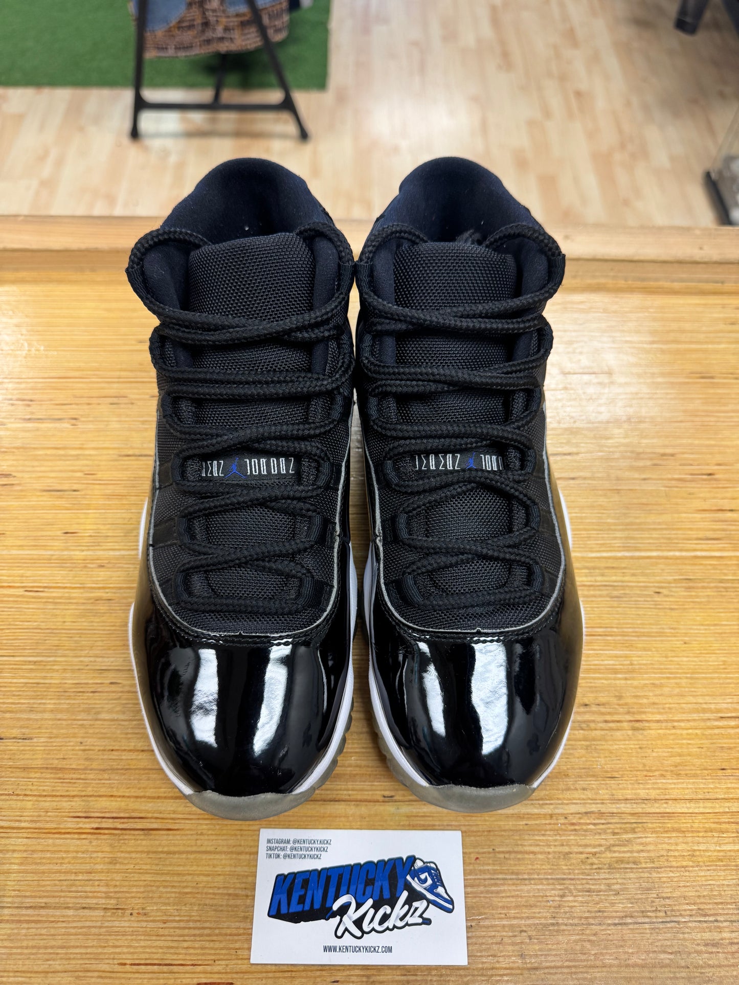 Jordan 11 Retro “Space Jam” 2016 (Sz 9)